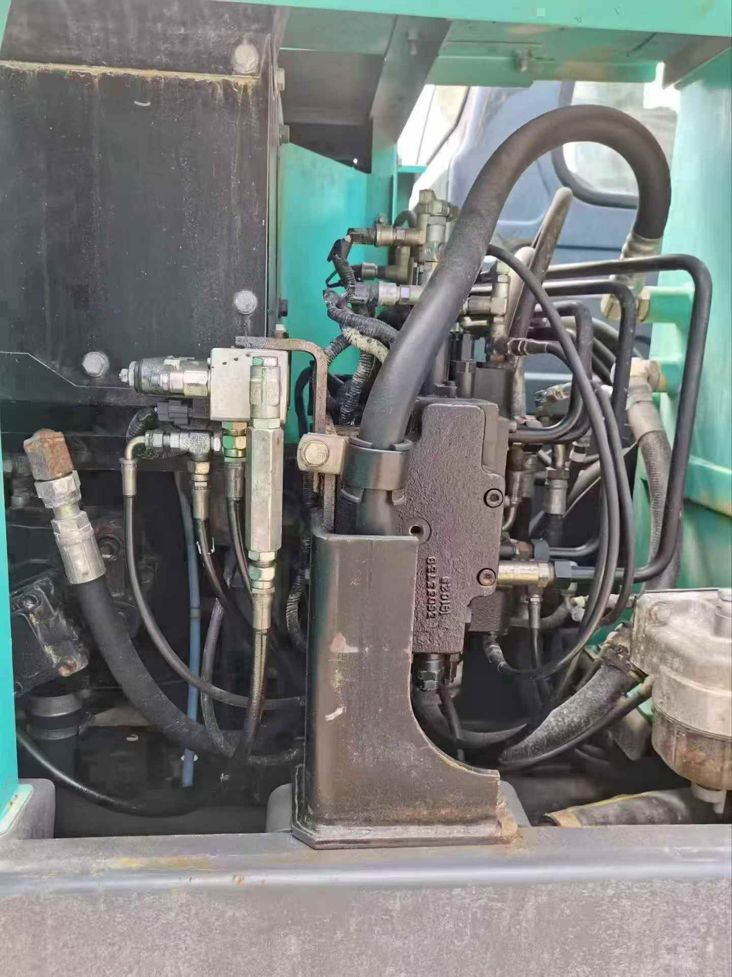Buy Kobelco SK75 Used Excavator / 8