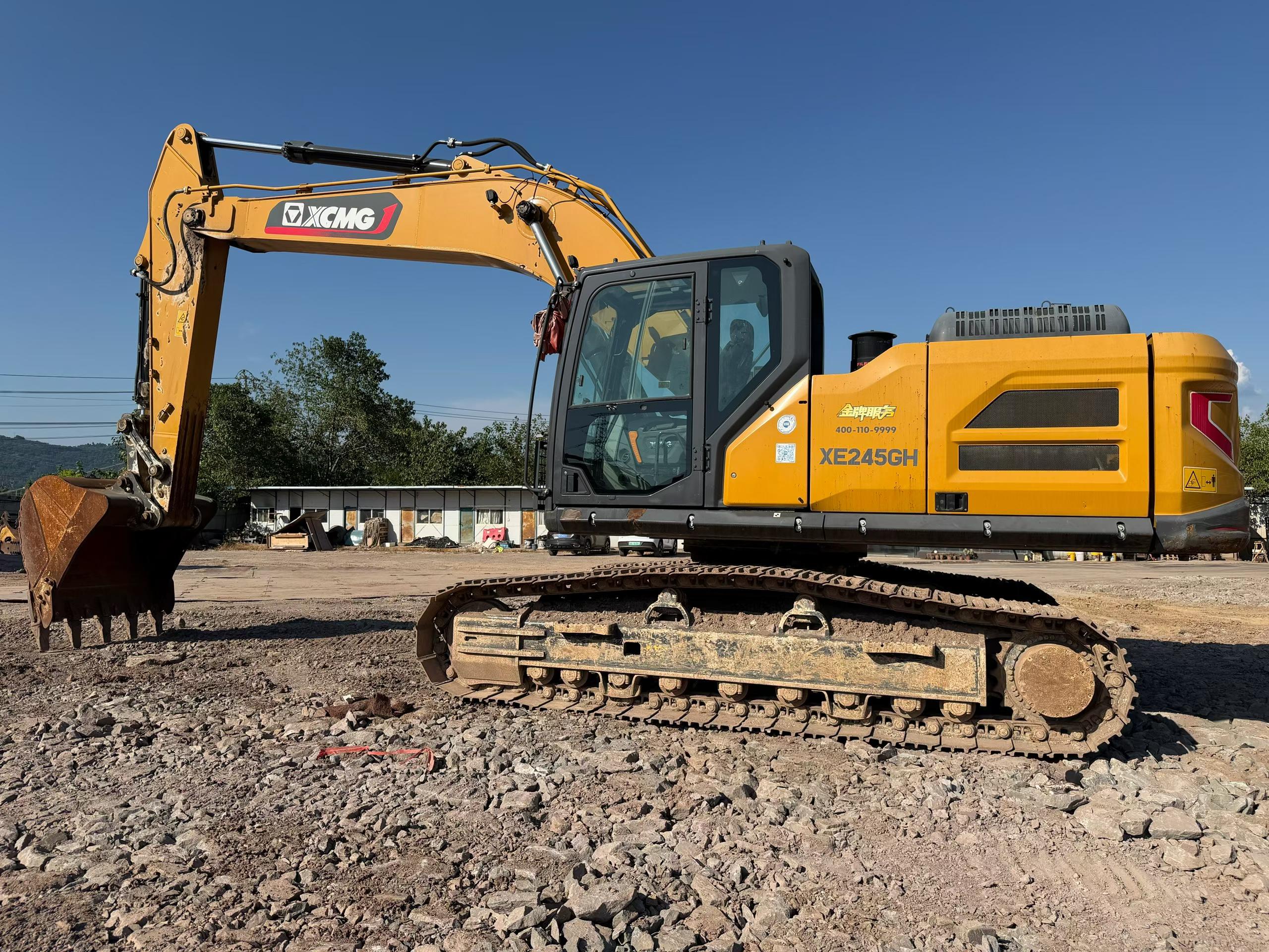 Buy XCMG XE245GH Used Excavator / 4