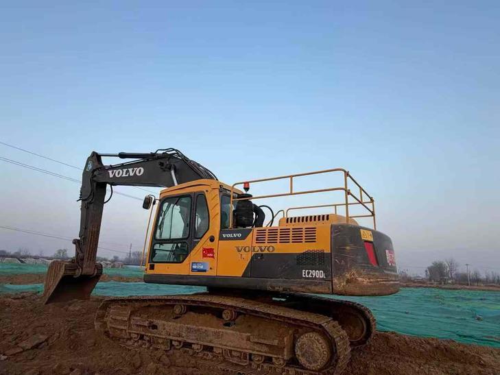 Buy Volvo EC290 Used Excavator / 1