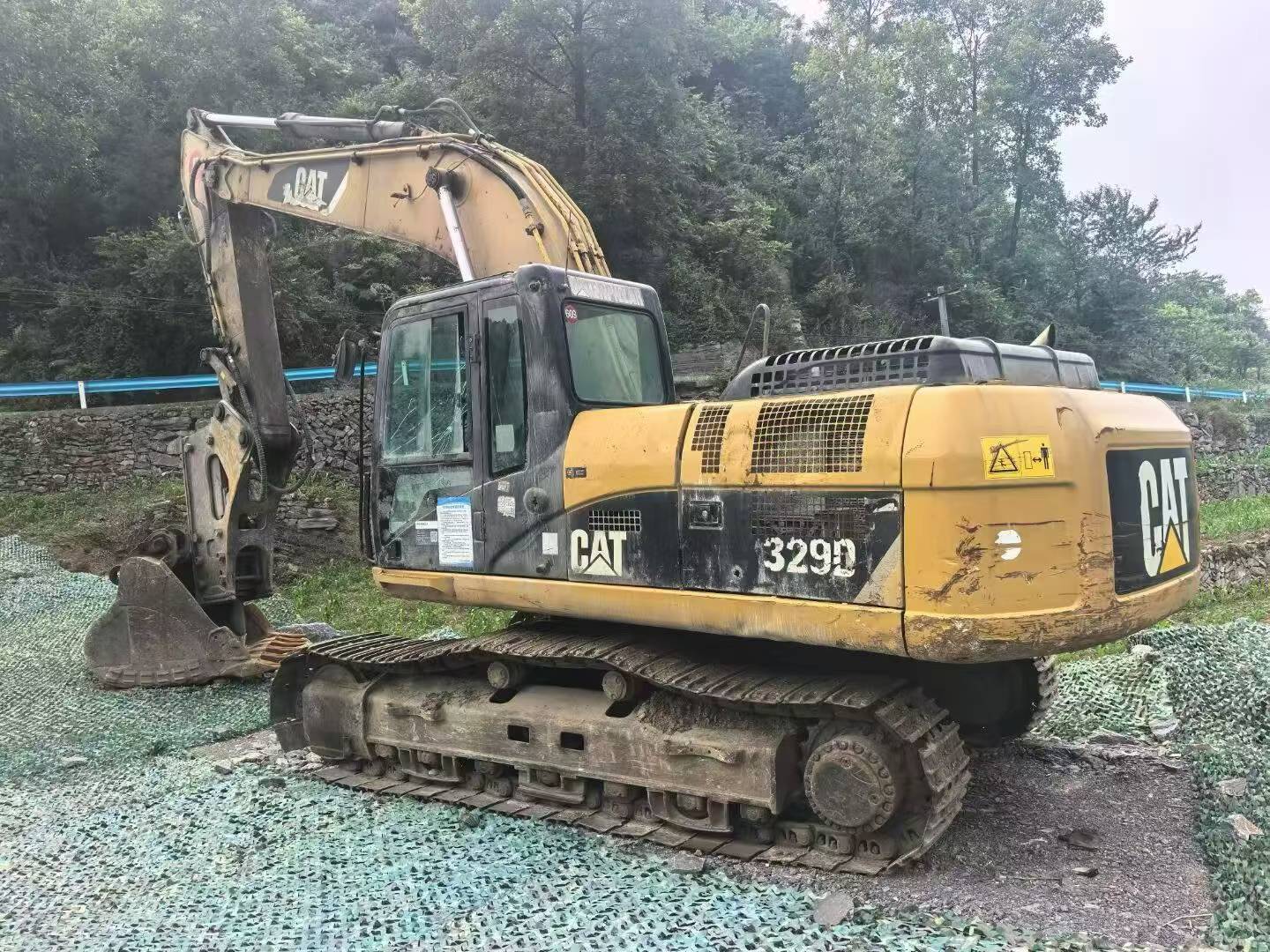 Buy Caterpillar 329D Used Excavator / 3
