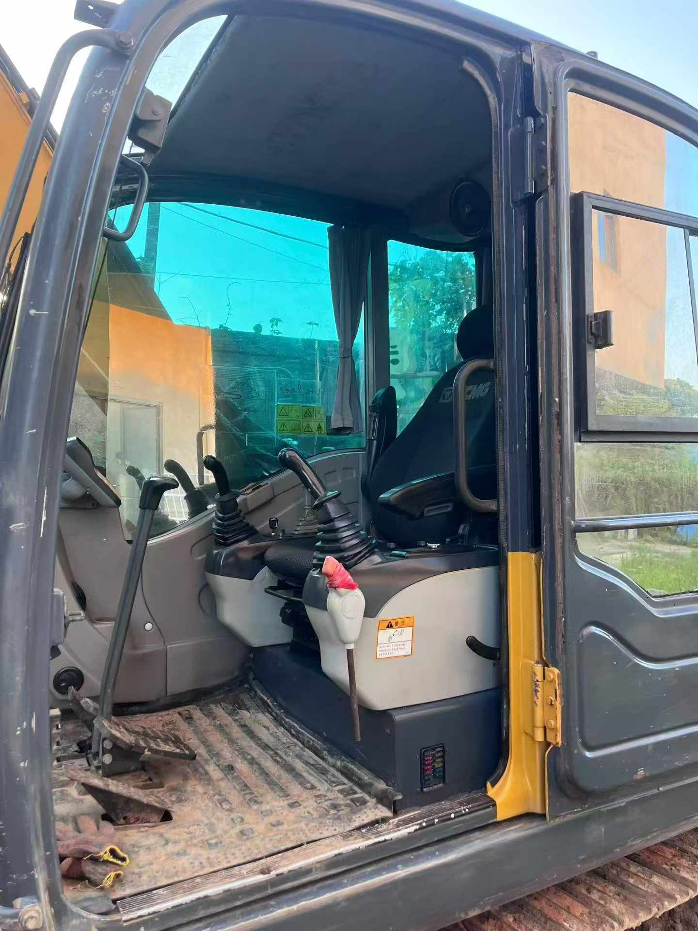 Buy XCMG XE75C Used Excavator / 7 Buy XCMG XE75C Used Excavator / 7