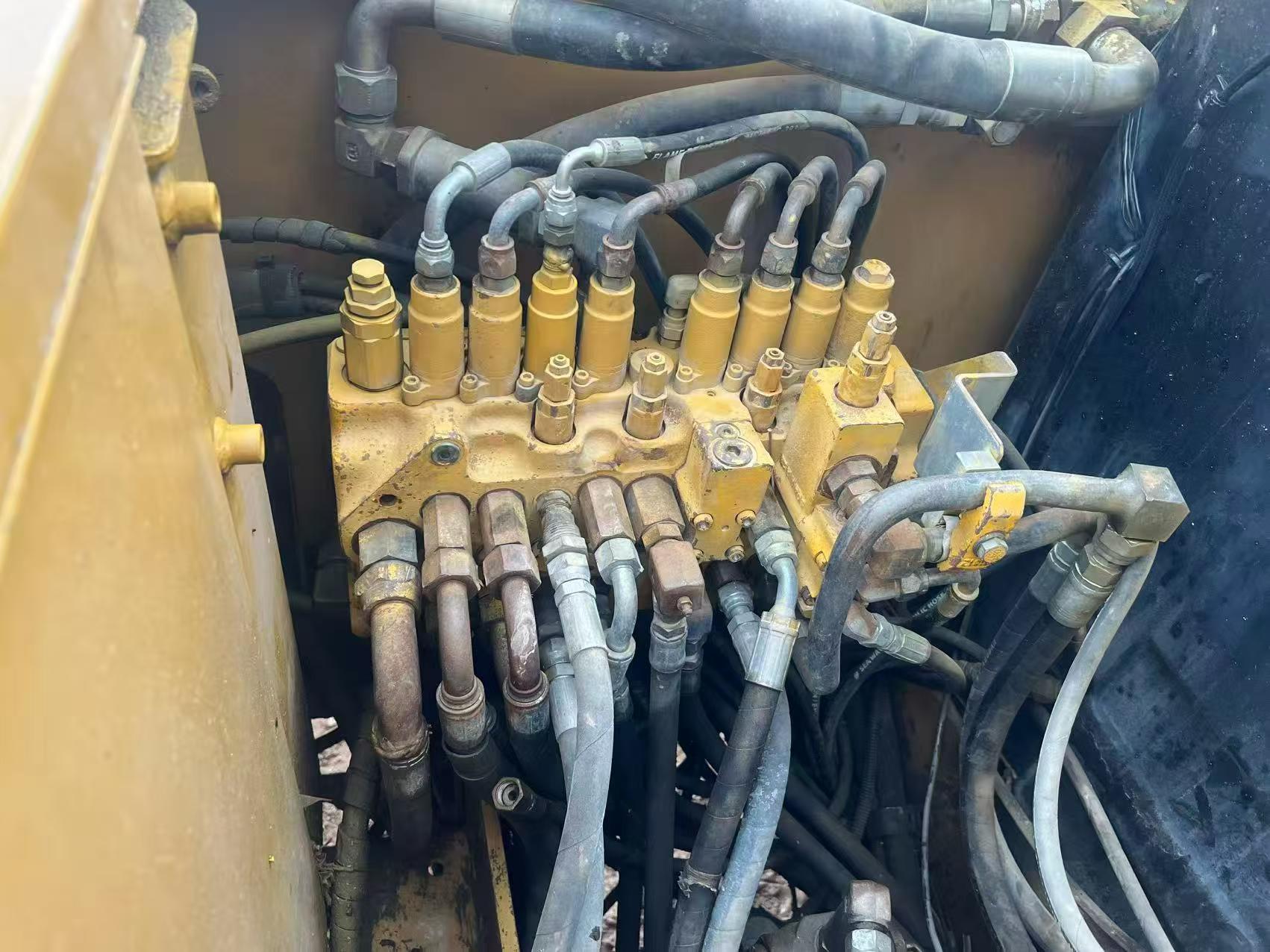 Buy Caterpillar 307B Used Excavator / 4