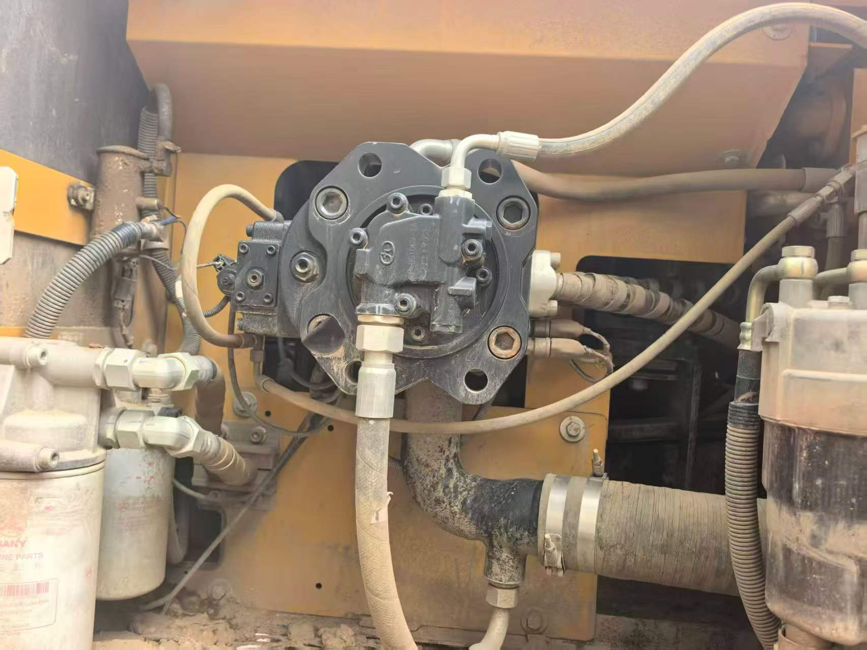 Buy Sany SY200C Used Excavator / 3