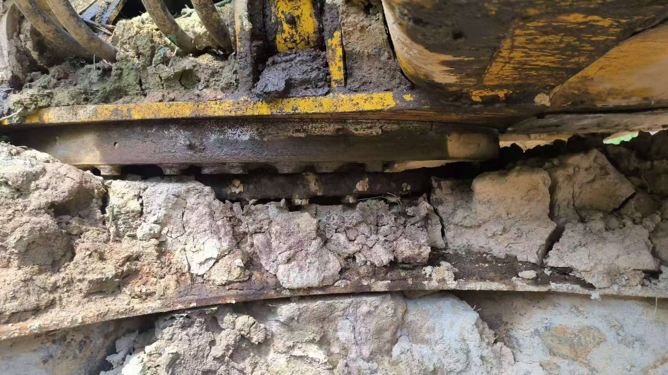 Buy Komatsu PC200-7 Used Excavator / 5