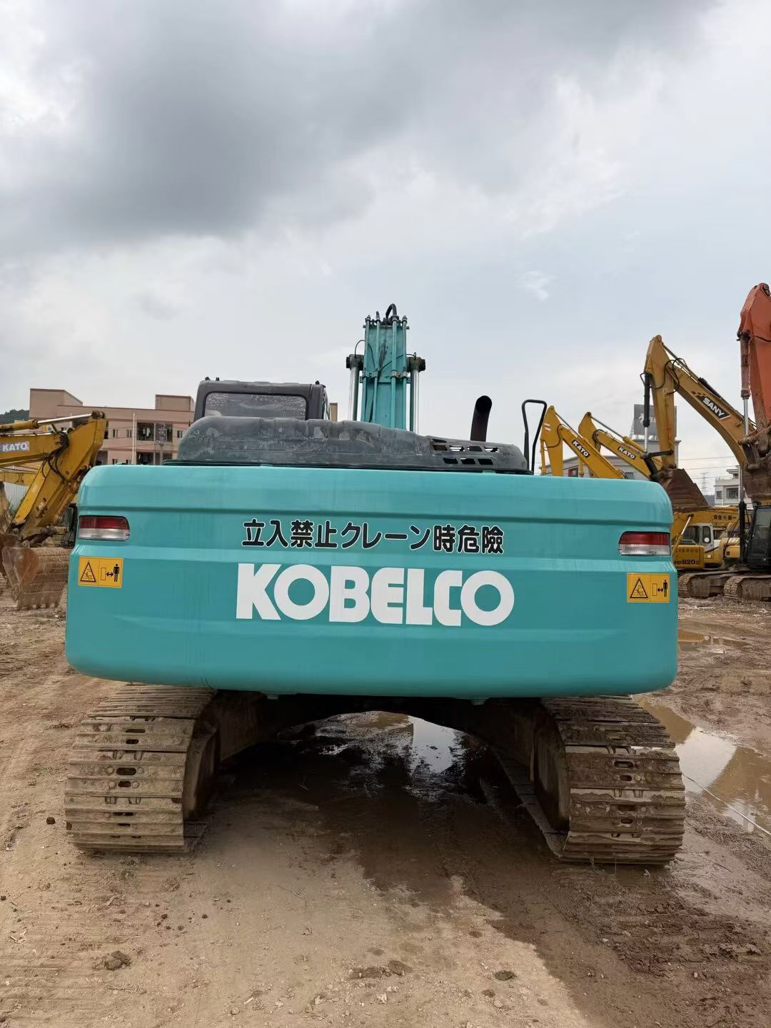 Buy Kobelco SK260LC-8 Used Excavator / 9
