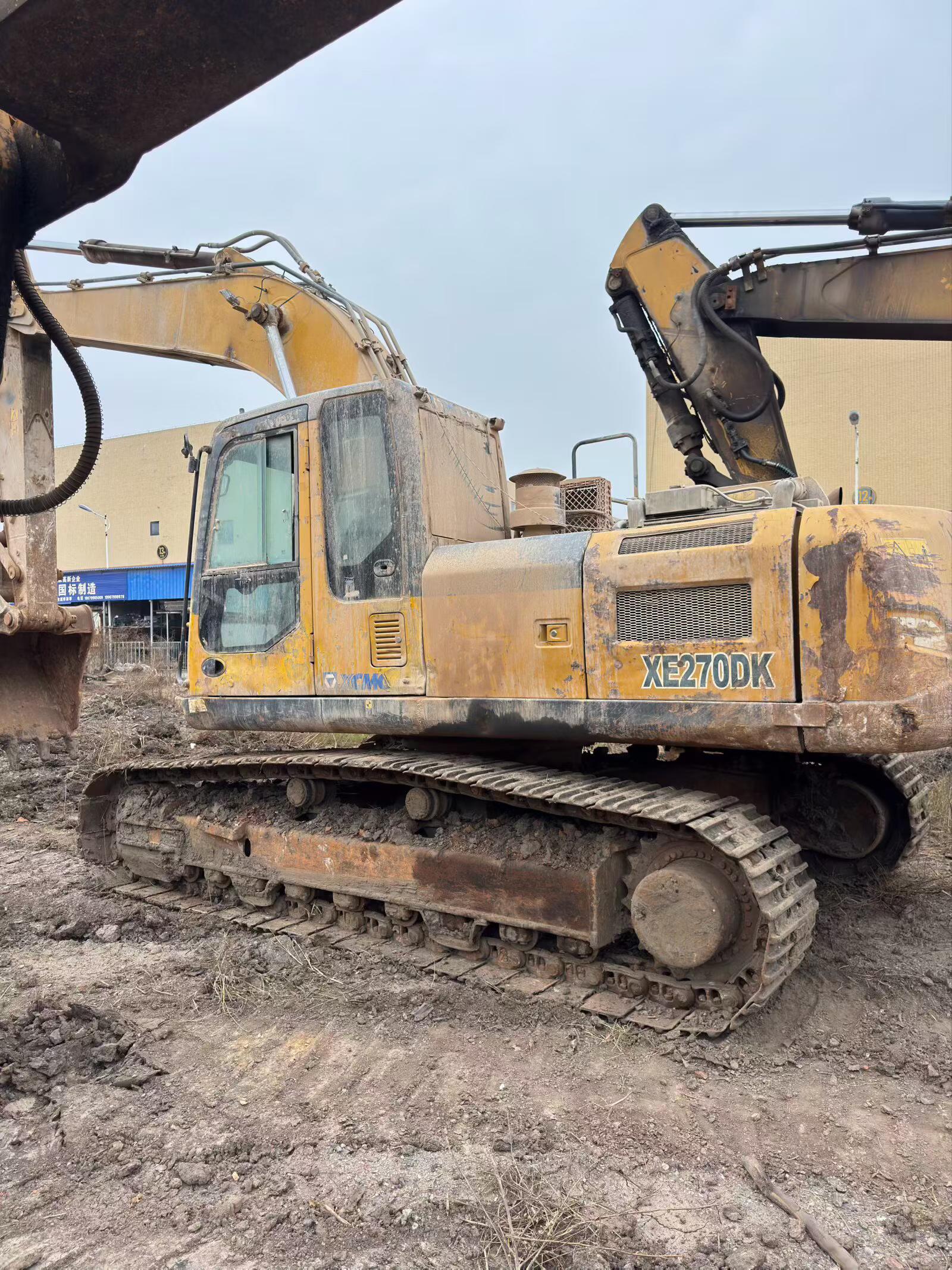 Buy XCMG XE270DK Used Excavator / 3