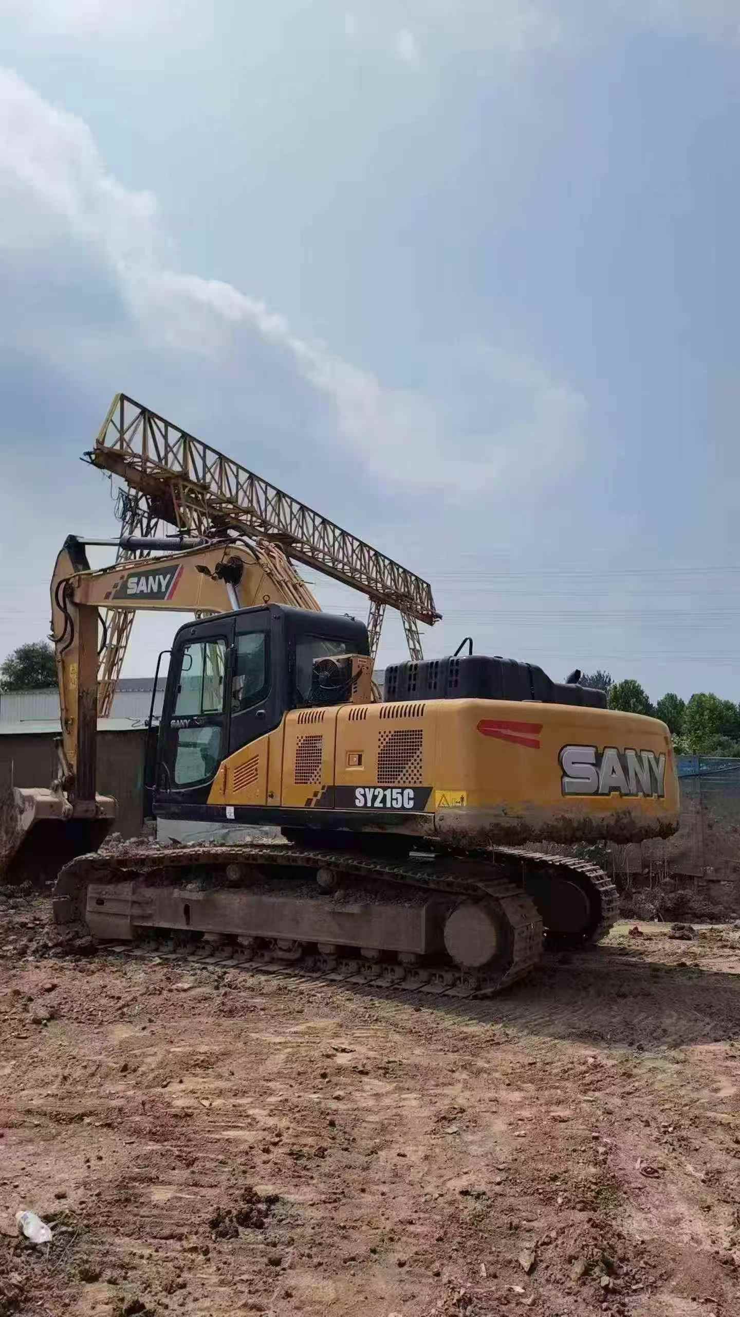 Buy Sany SY215C Used Excavator / 4