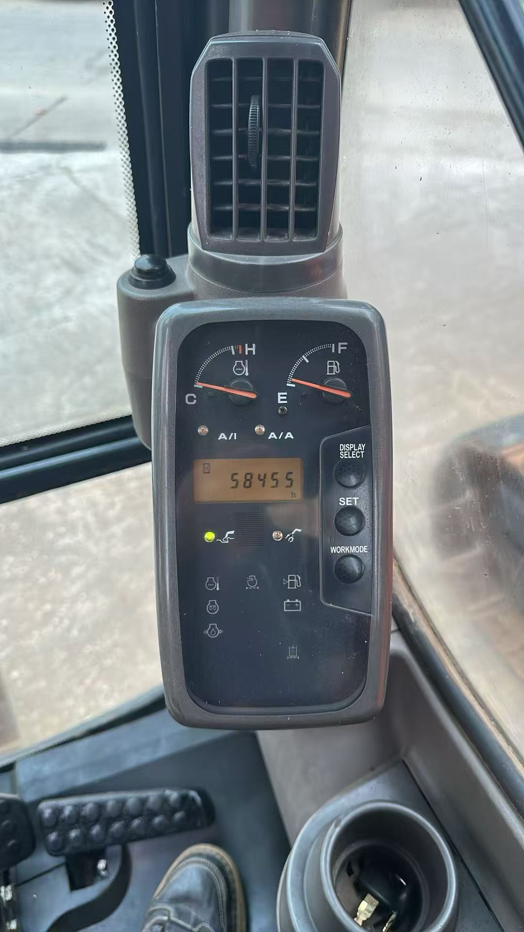 Buy Hitachi EX120-6 Used Excavator / 3