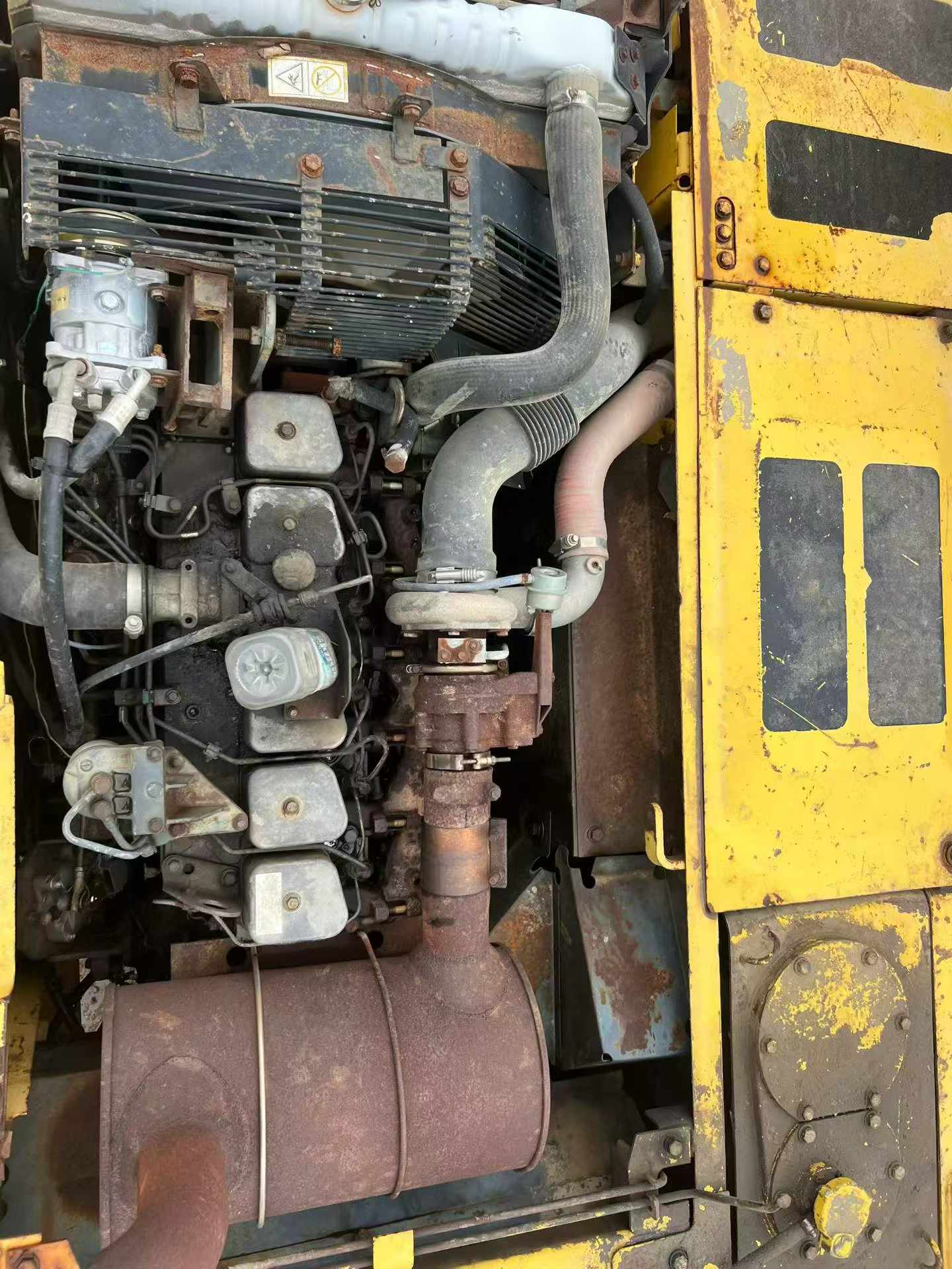 Buy Komatsu PC200-7 Used Excavator / 3