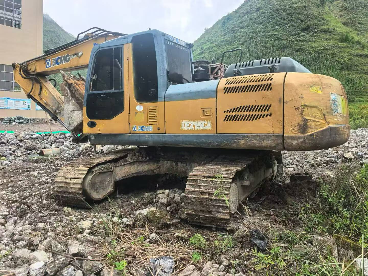 Buy XCMG XE215 Used Excavator / 7