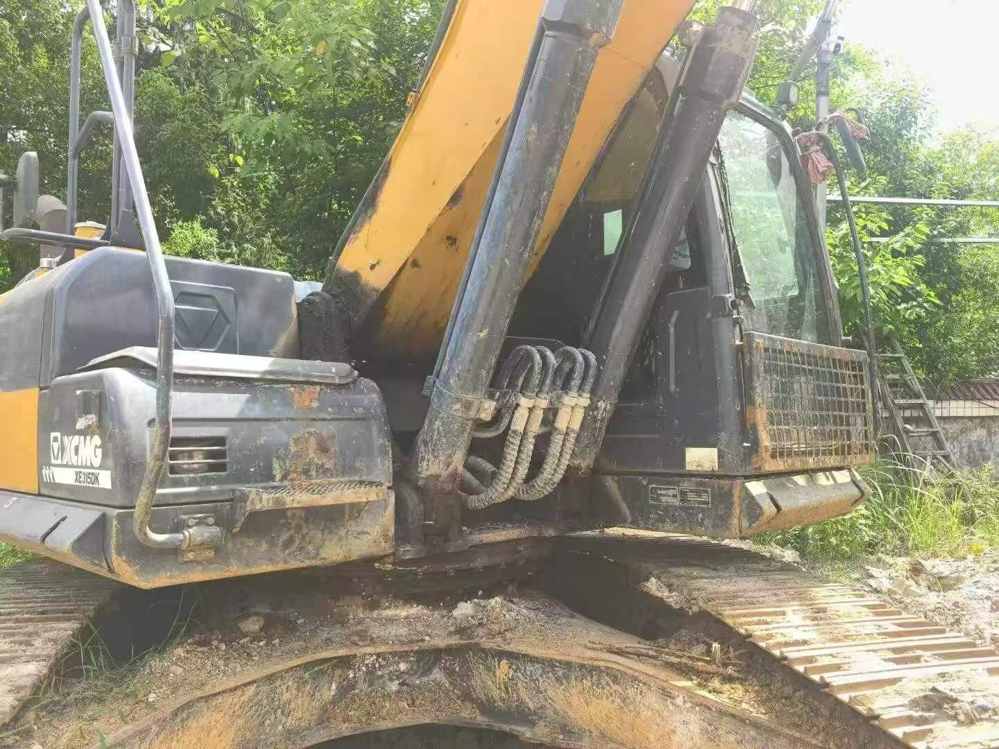 Buy XCMG XE270DK Used Excavator / 4