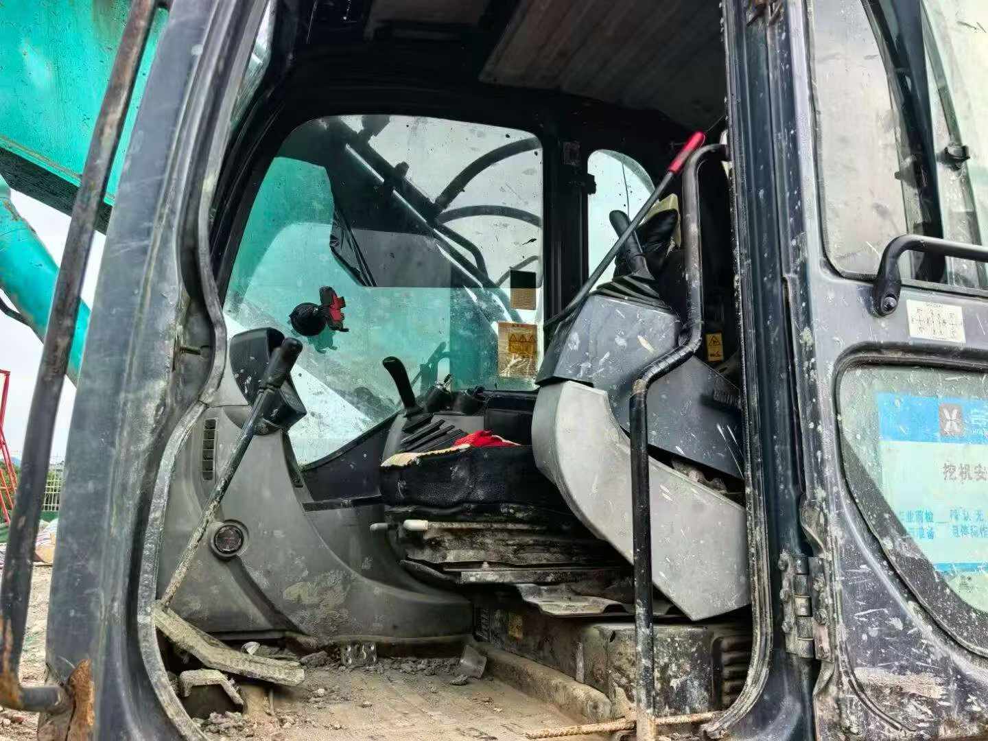 Buy Kobelco SK210 Used Excavator / 5