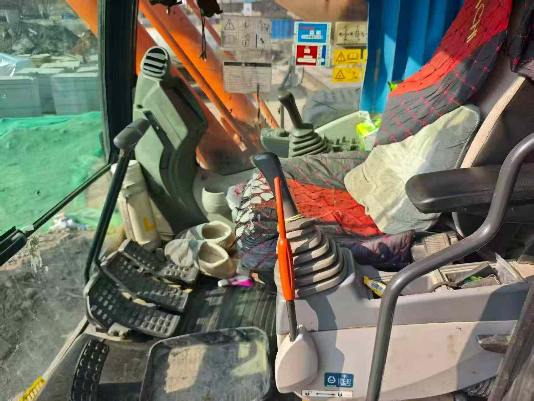 Buy Hitachi ZX330-5B Used Excavator / 8