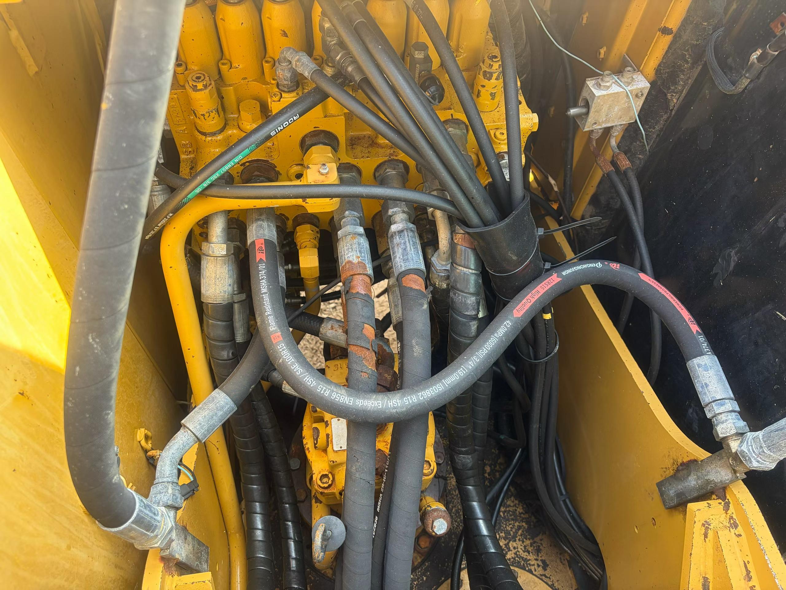 Buy Caterpillar 313D Used Excavator / 6