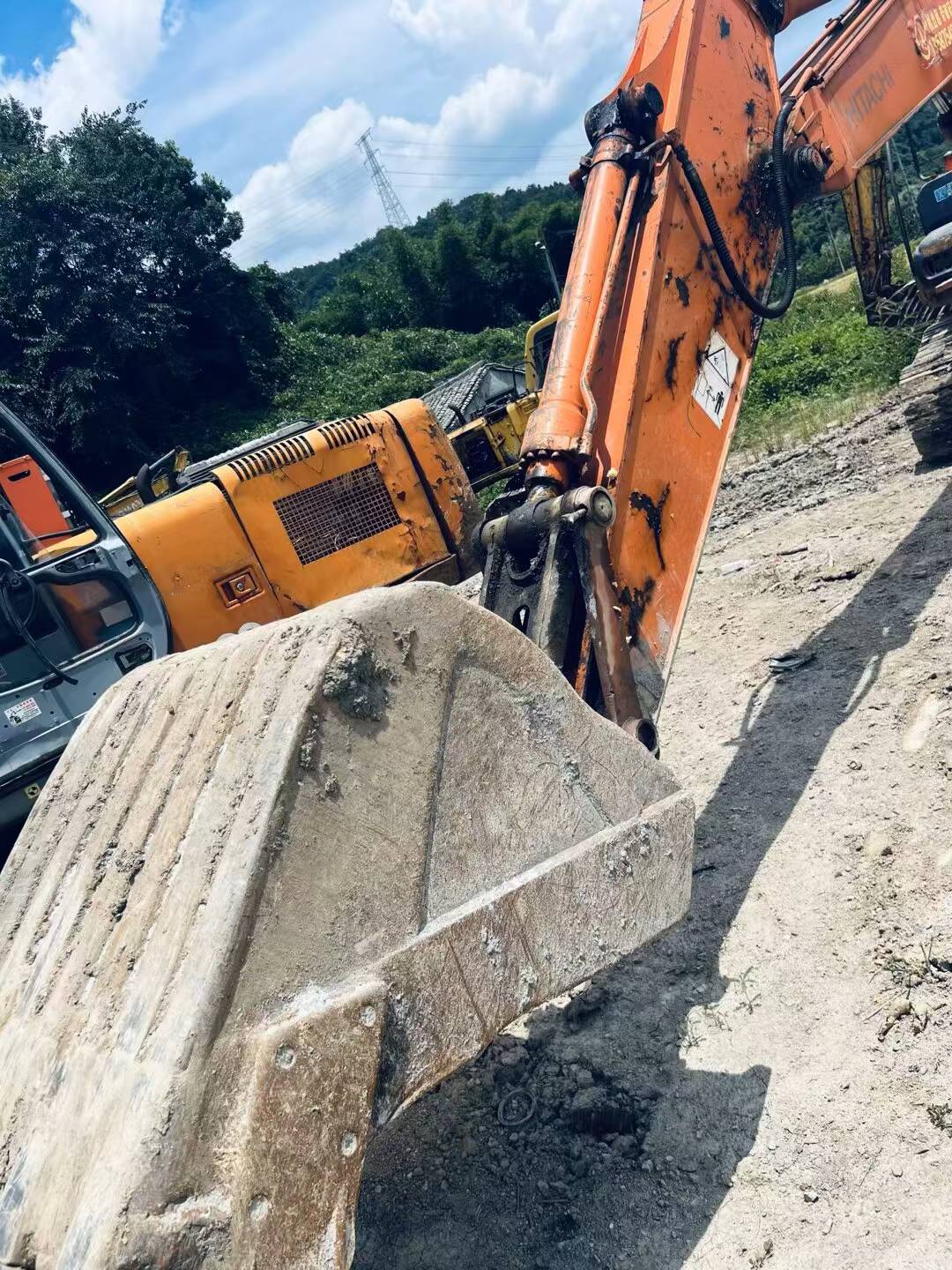 Buy Hitachi ZX200-6 Used Excavator / 5