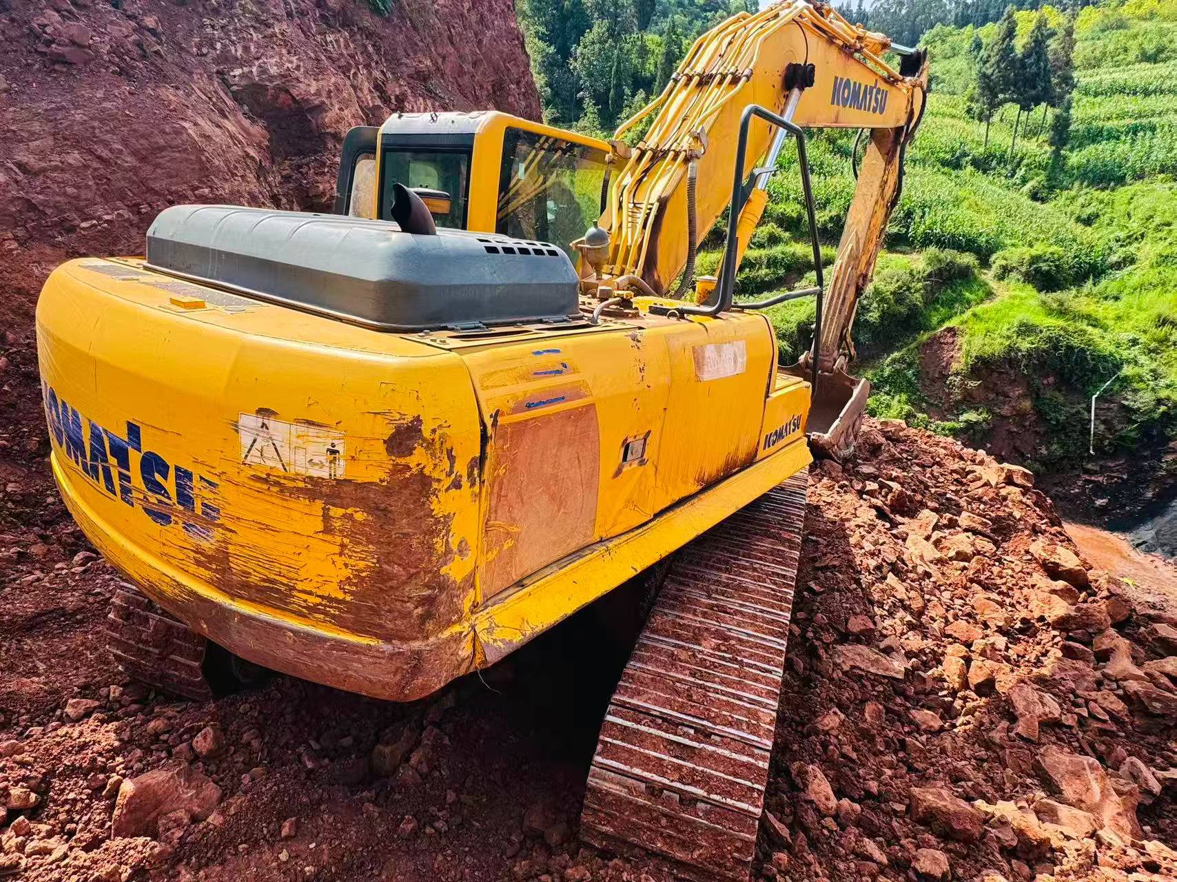 Buy Komatsu PC210 Used Excavator / 5
