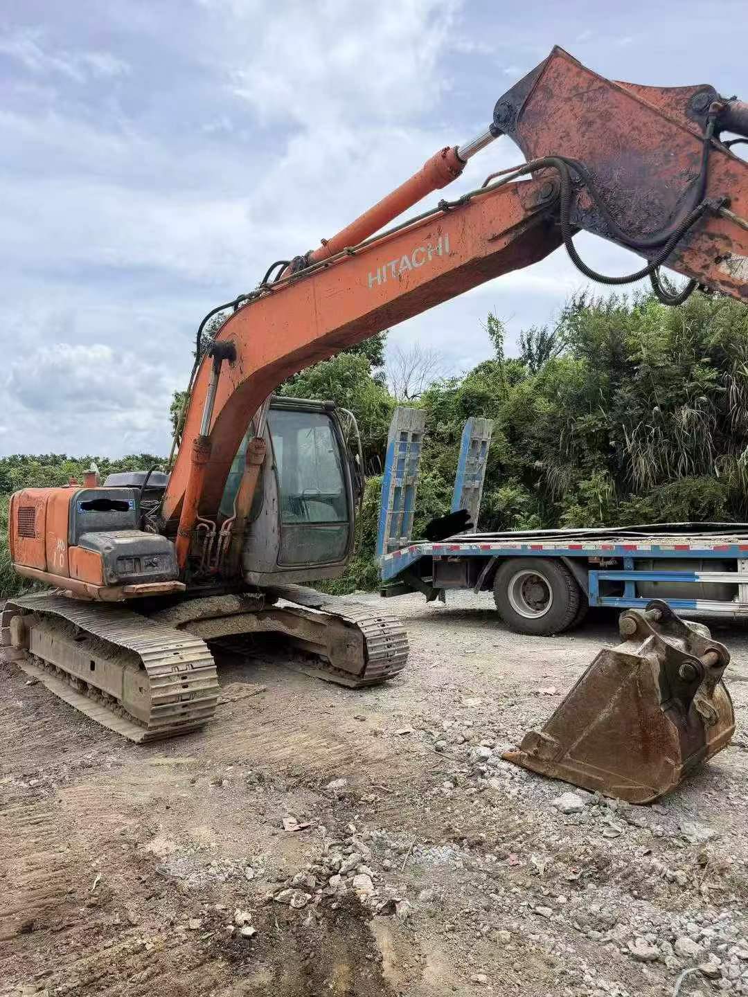 Buy Hitachi EX120-6 Used Excavator / 3