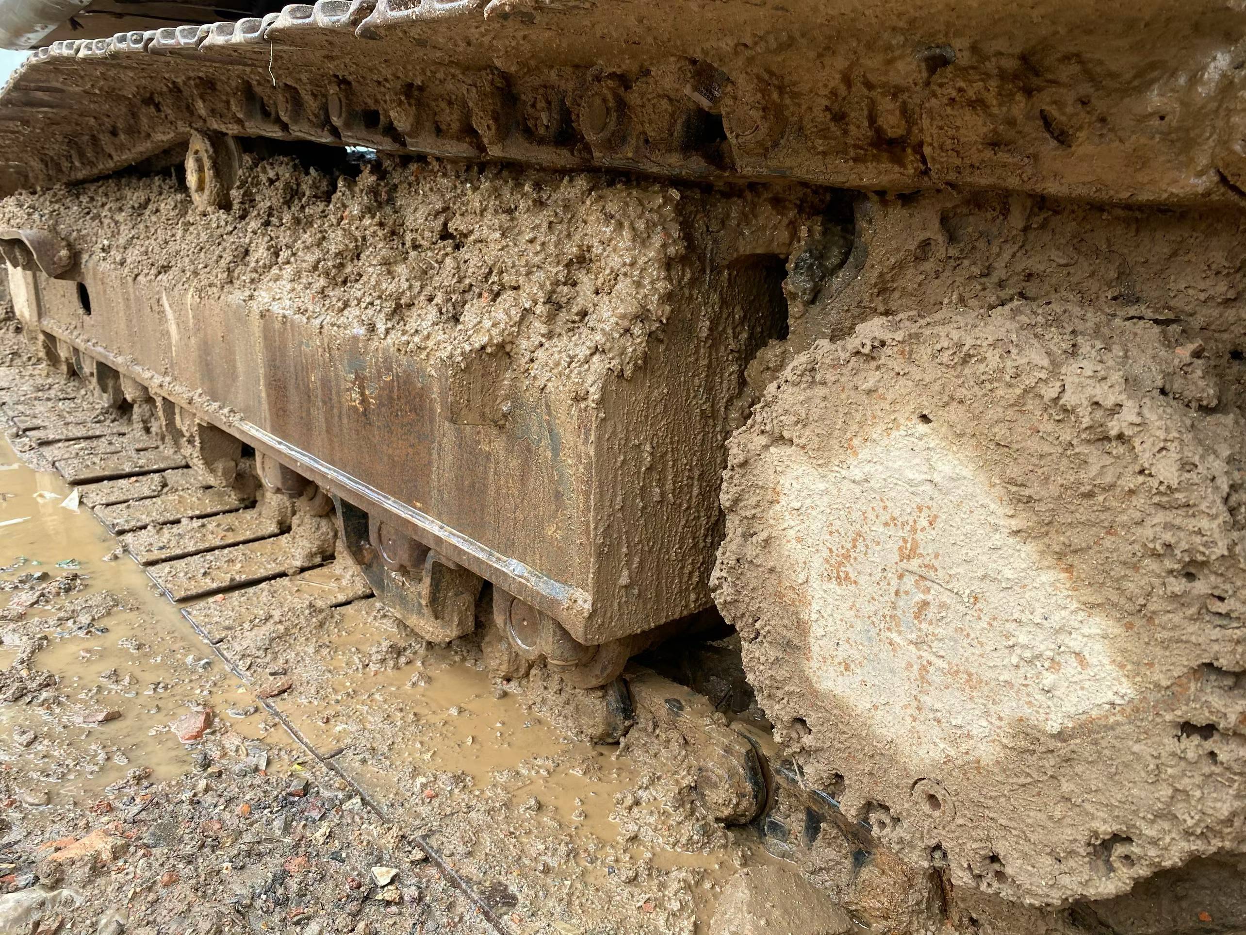 Buy Volvo EC140B Used Excavator / 5