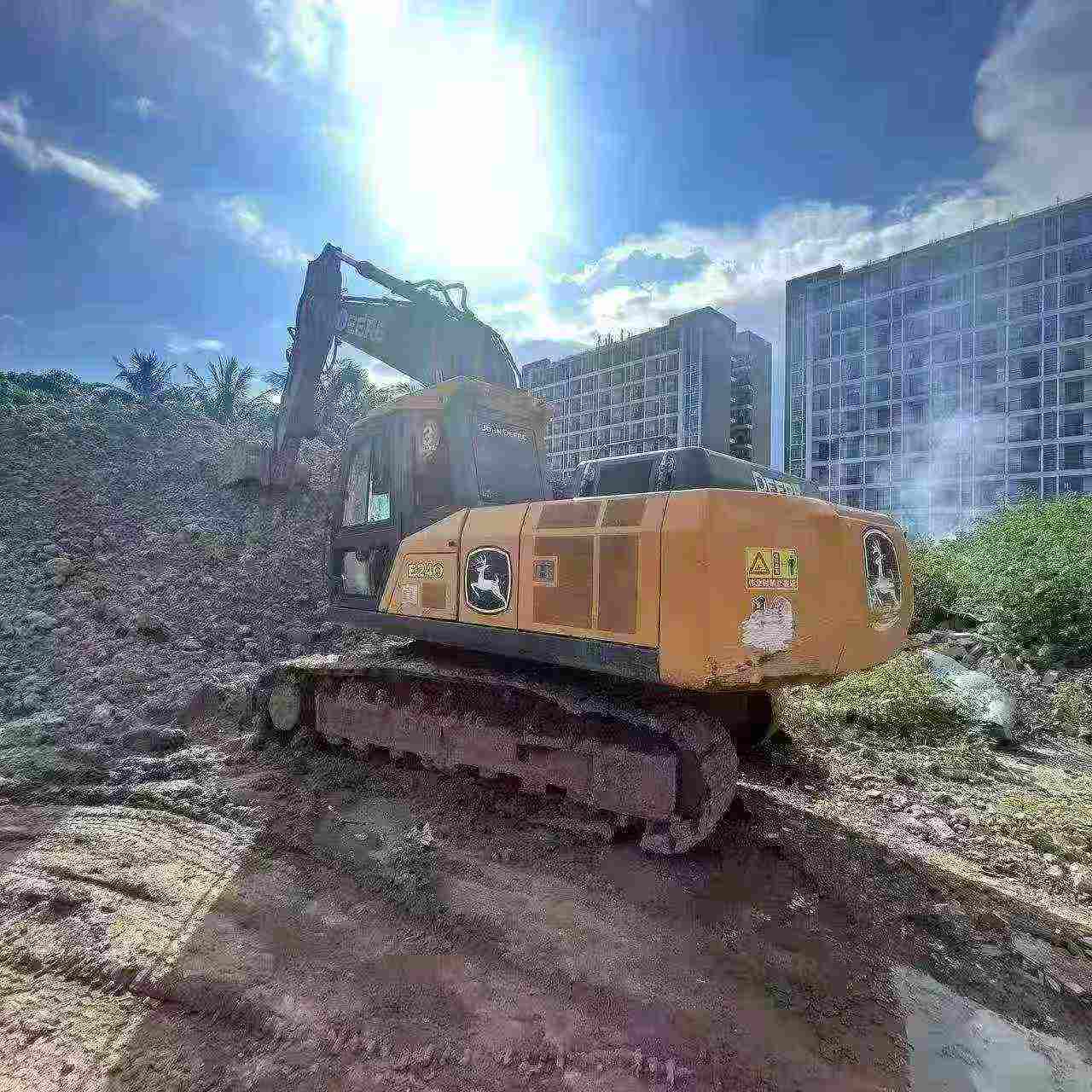 Buy JohnDeere E210 Used Excavator / 3