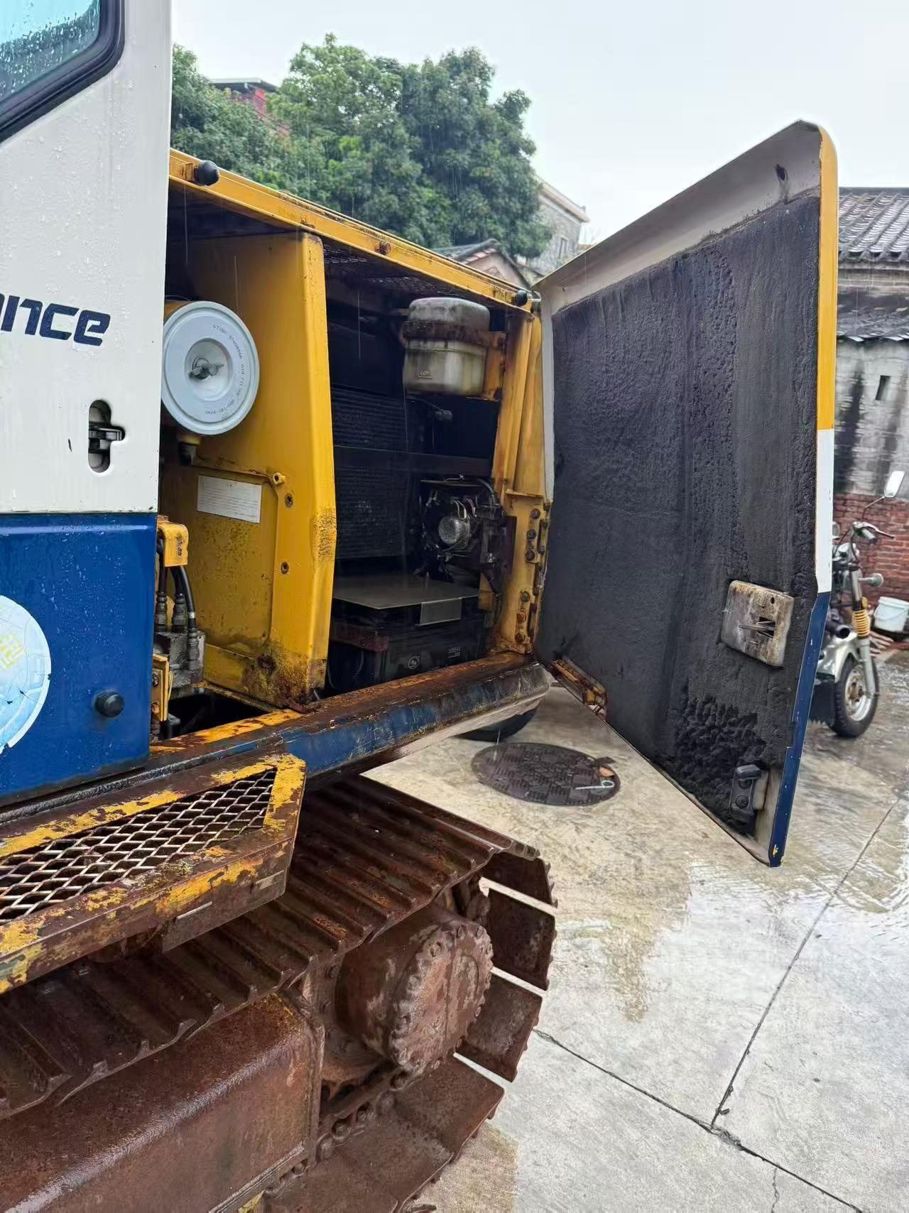 Buy Komatsu PC130-5 Used Excavator / 6