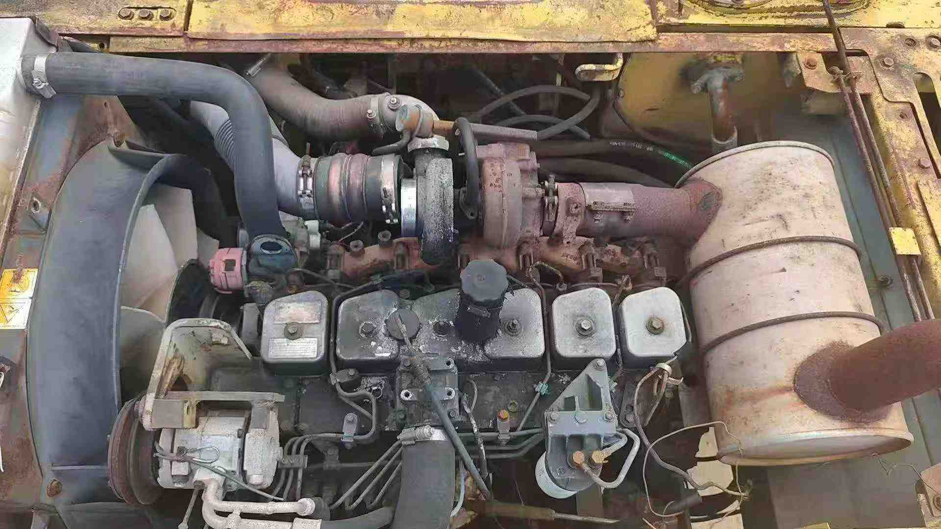 Buy Komatsu PC220-7 Used Excavator / 4