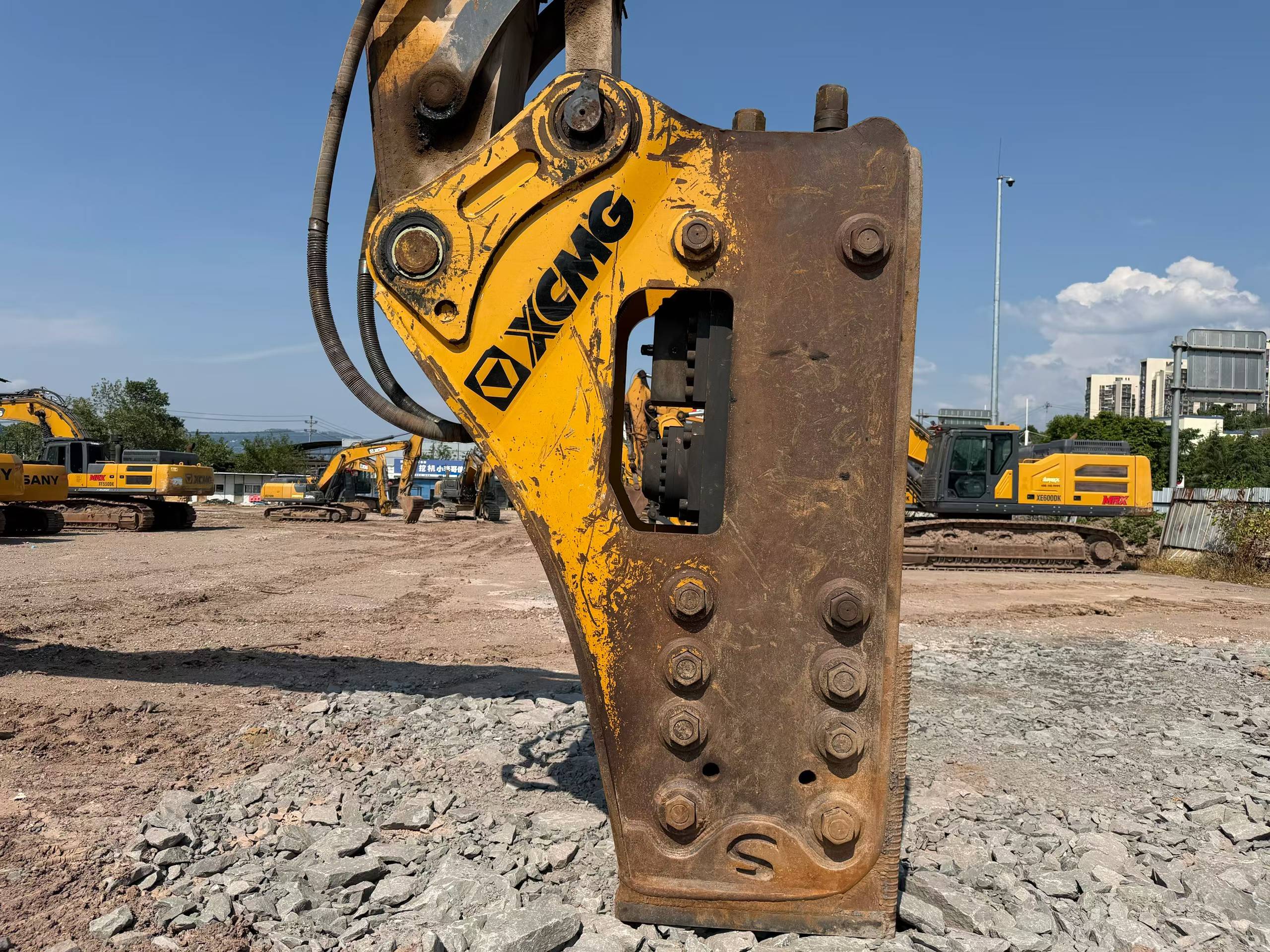 Buy XCMG XE600DK Used Excavator / 6