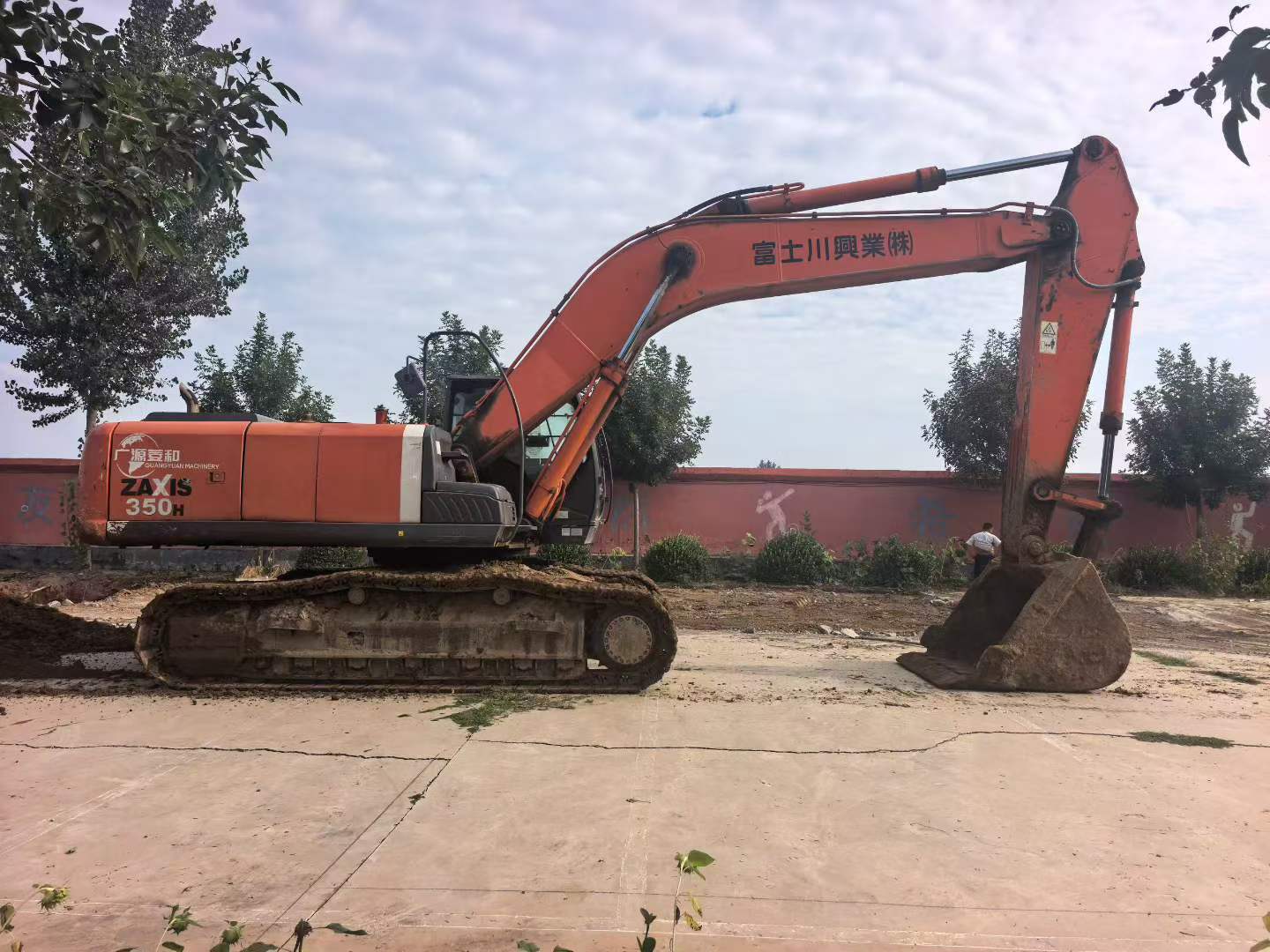 Buy Hitachi EX350H-5 Used Excavator / 4