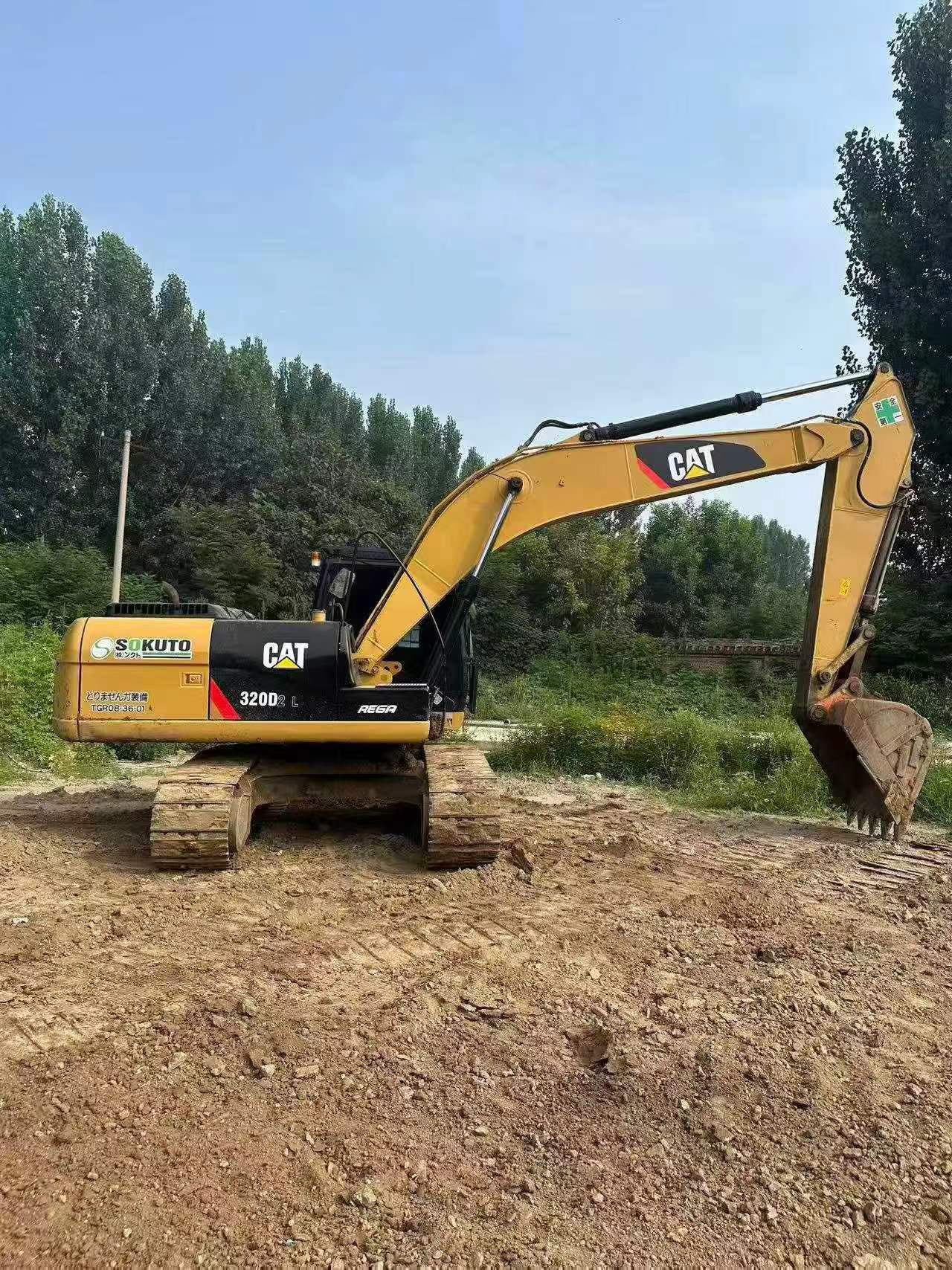 Buy Caterpillar 320D Used Excavator / 2