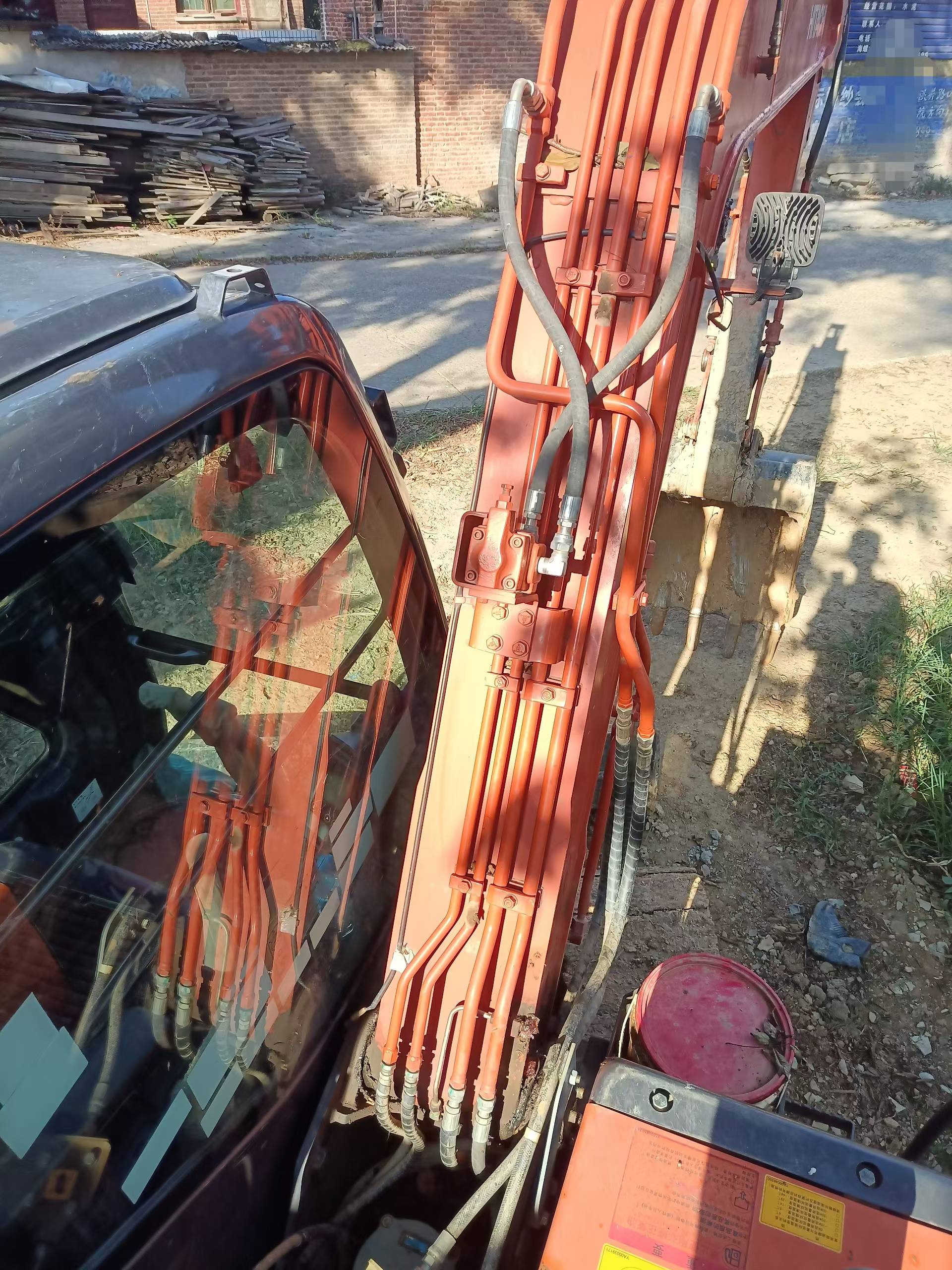 Buy Hitachi ZX65USB-3F Used Excavator / 4