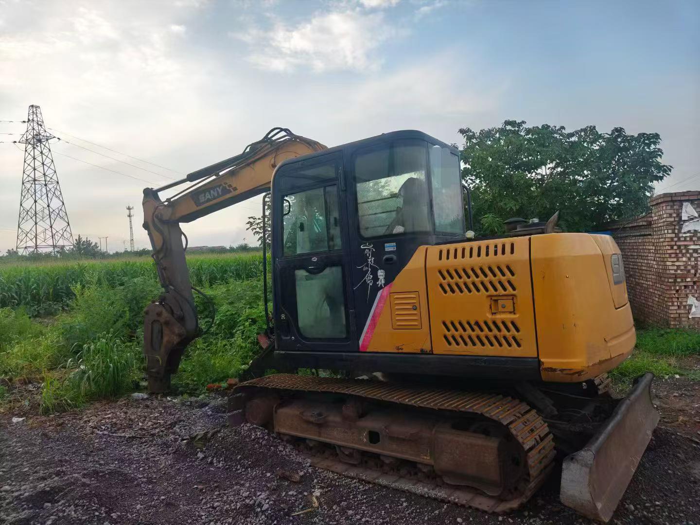 Buy Sany SY95C Used Excavator / 2