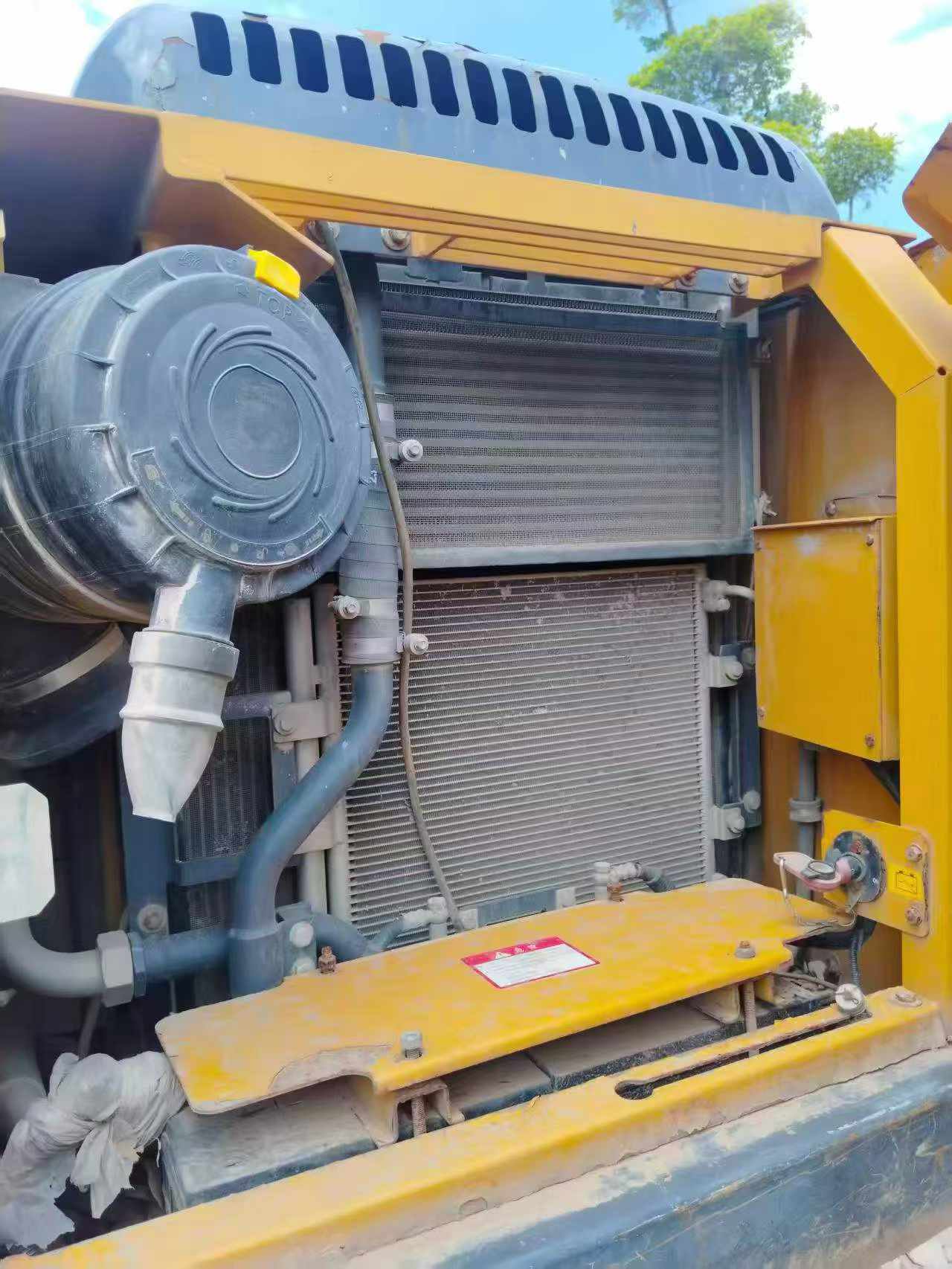 Buy XCMG XE135B Used Excavator / 4