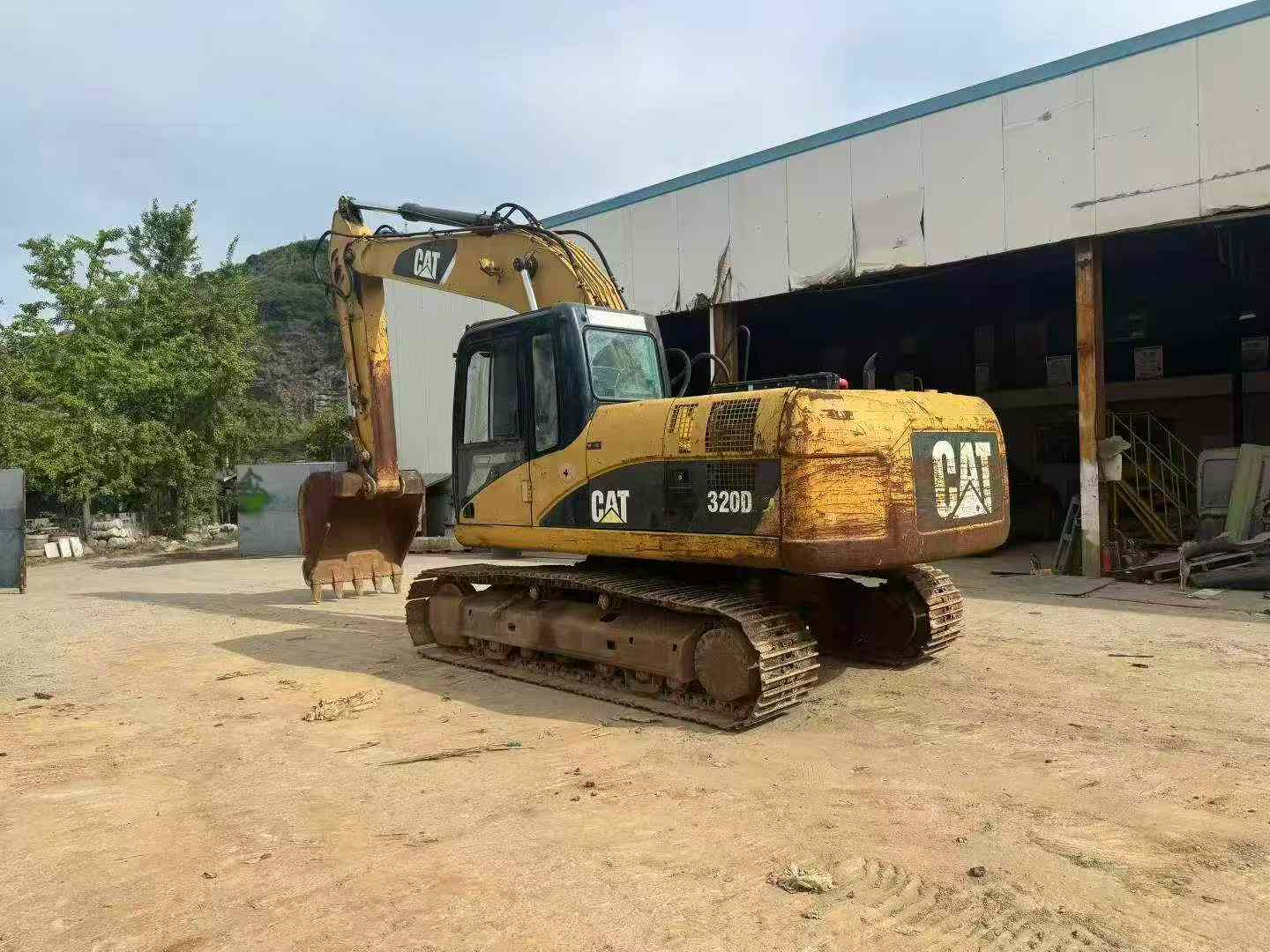 Buy Caterpillar 320D Used Excavator / 3