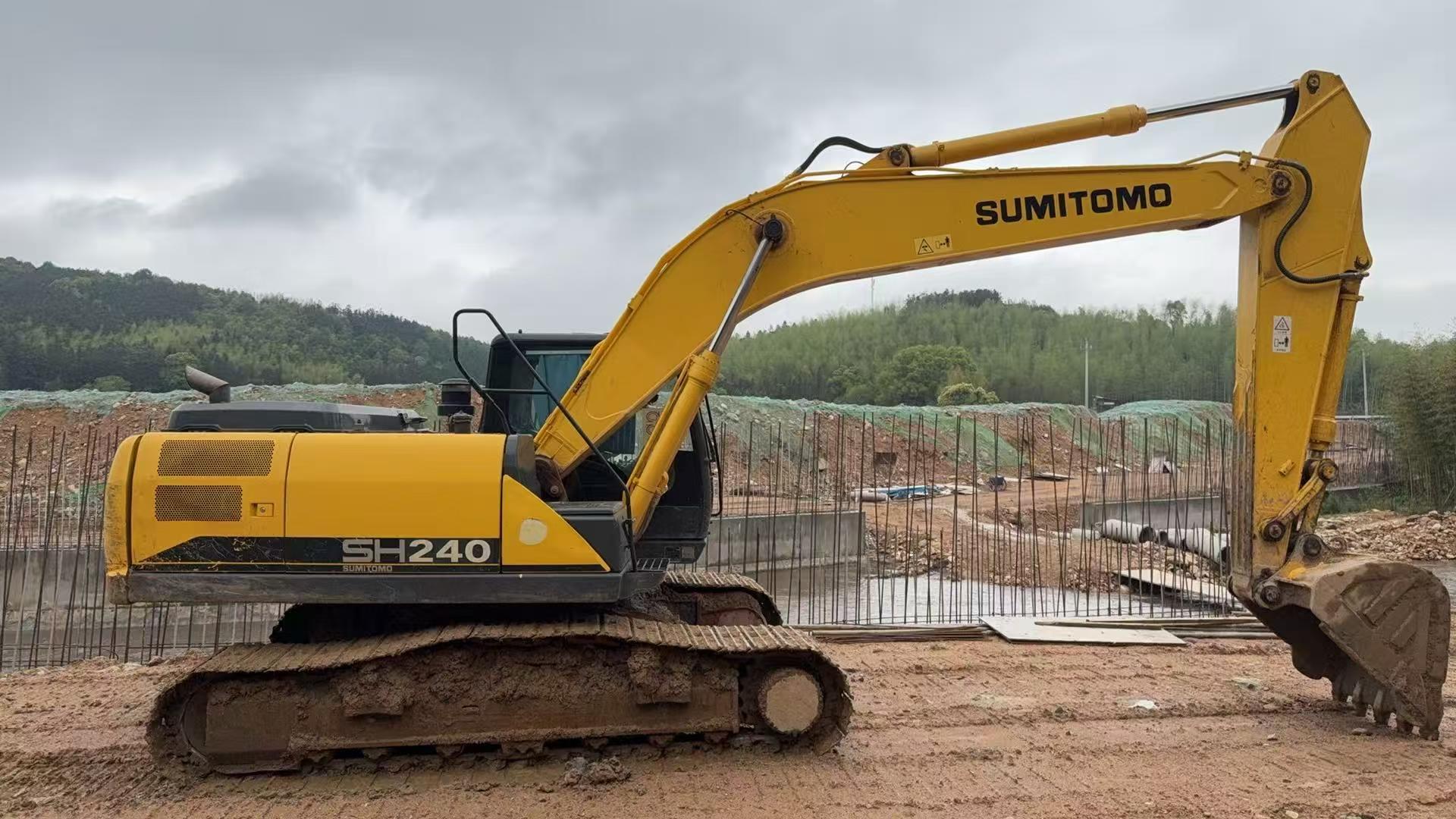 Buy Sumitomo Used Excavator / 2