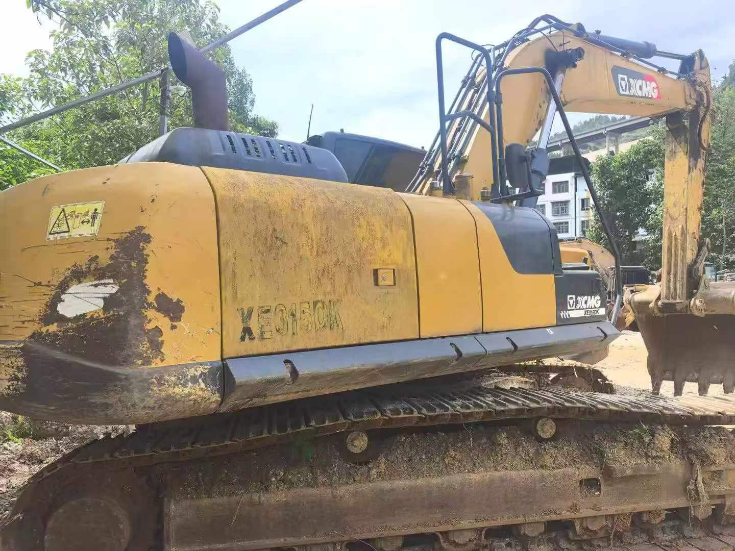 Buy XCMG XE270DK Used Excavator / 3