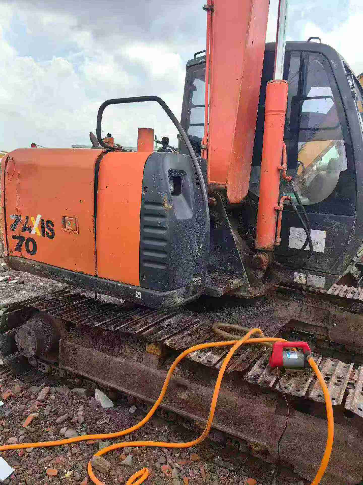 Buy Hitachi ZX70-3 Used Excavator / 4