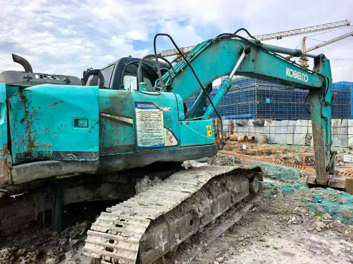 Buy Kobelco SK210 Used Excavator / 3