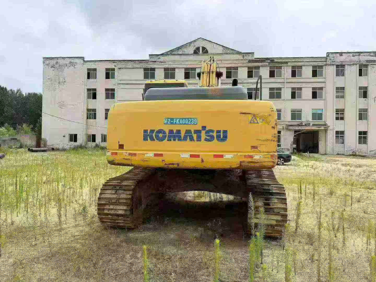 Buy Komatsu PC270-7 Used Excavator / 2
