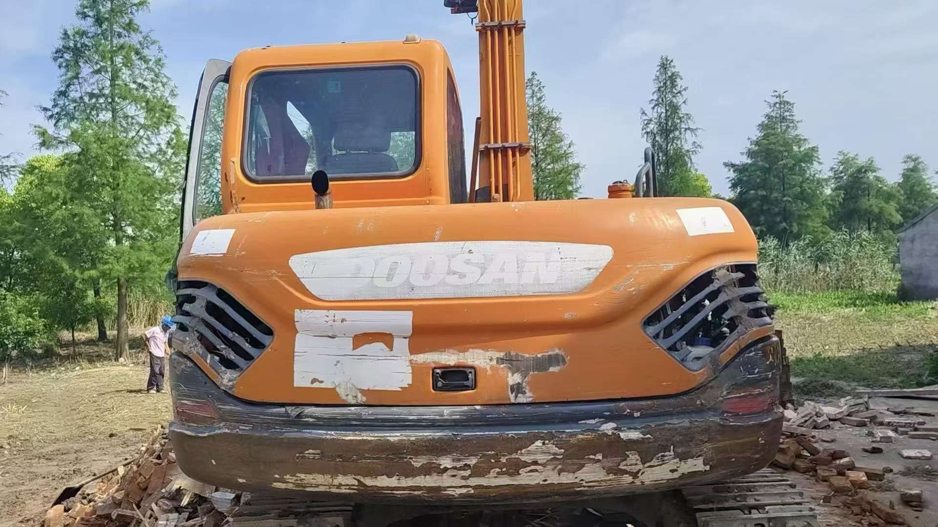 Buy Doosan DH80 Used Excavator / 2