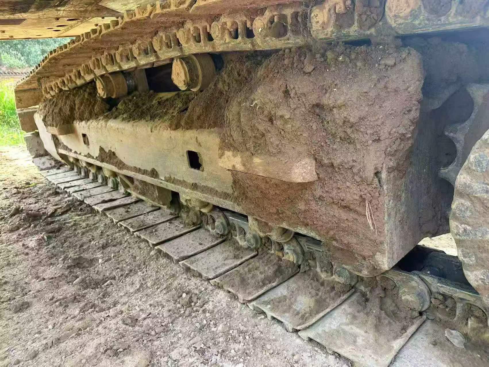 Buy Caterpillar 320D Used Excavator / 5