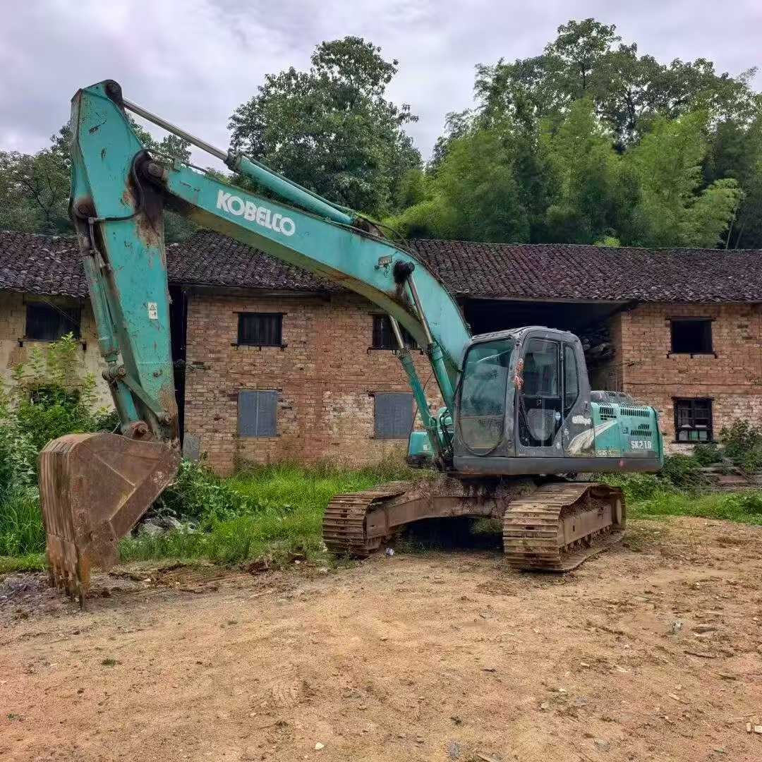 Buy Kobelco SK210 Used Excavator / 4