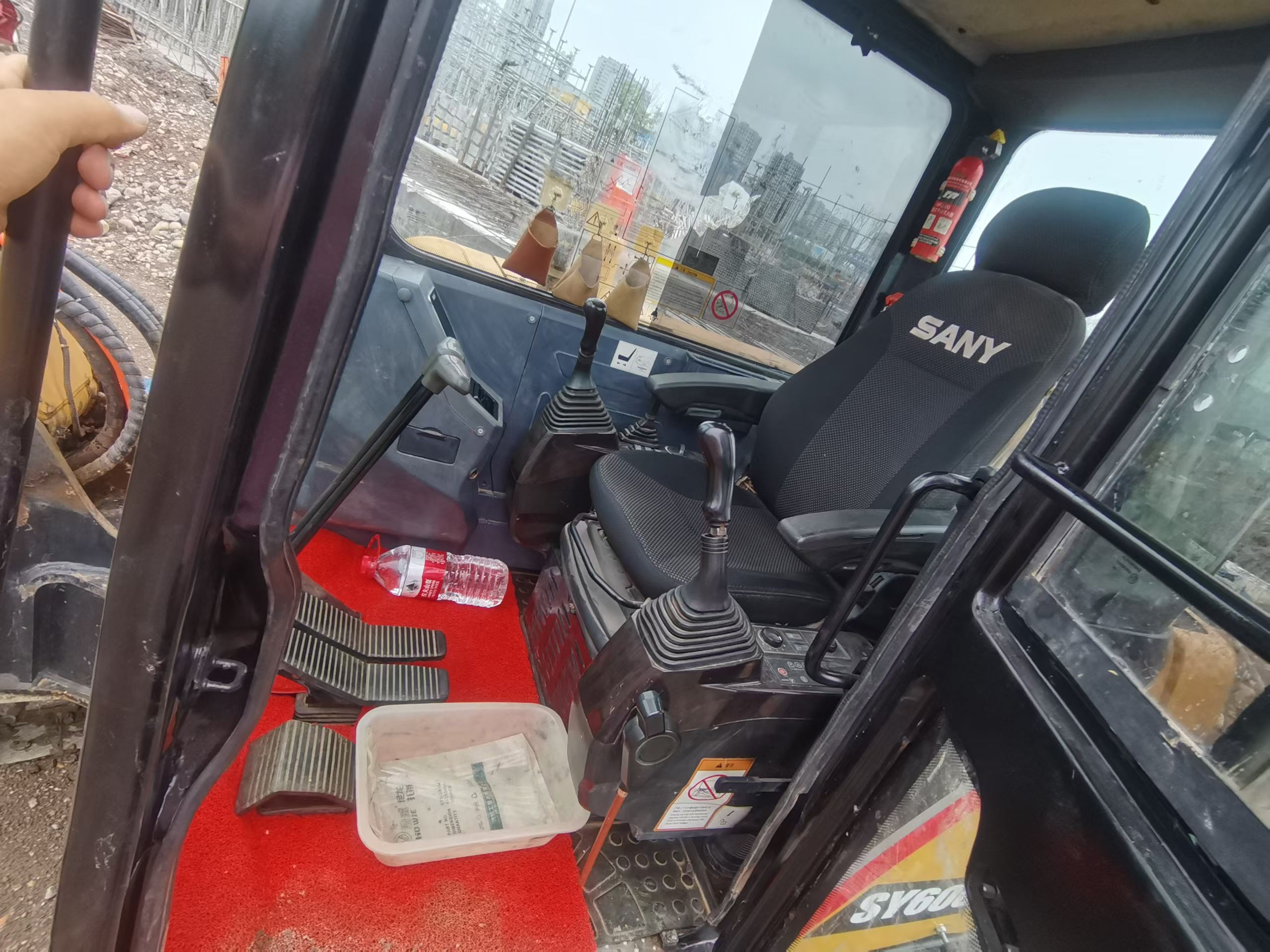 Buy Sany SY60 Used Excavator / 8