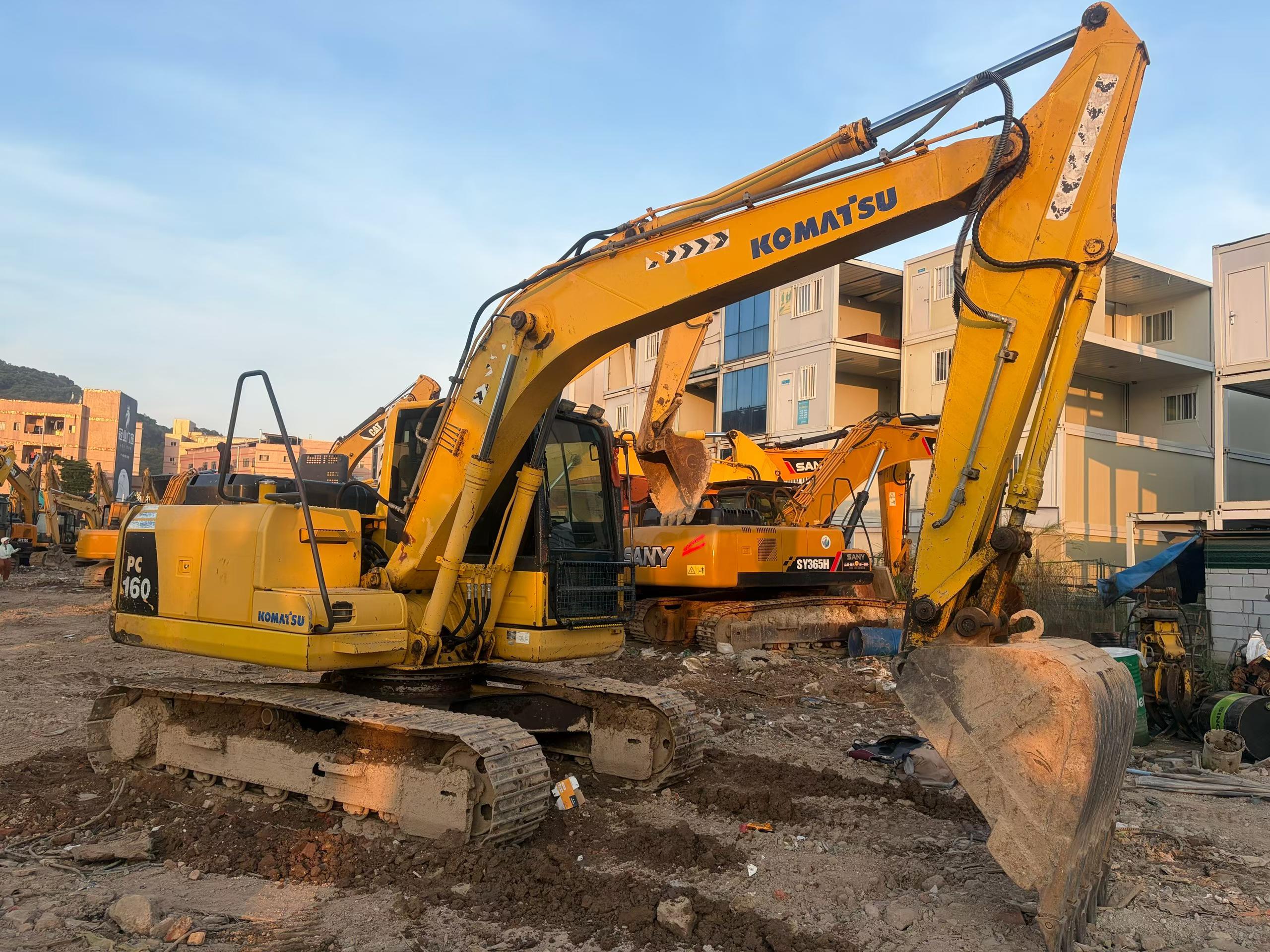 Buy Komatsu PC130-8 Used Excavator / 2