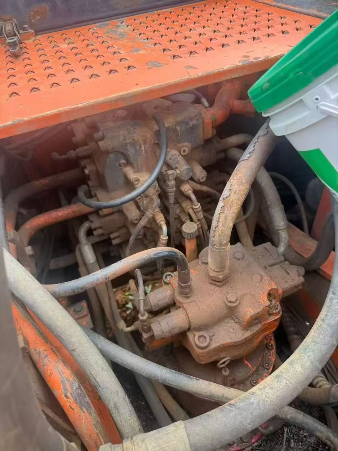 Buy Doosan DH225-7 Used Excavator / 8