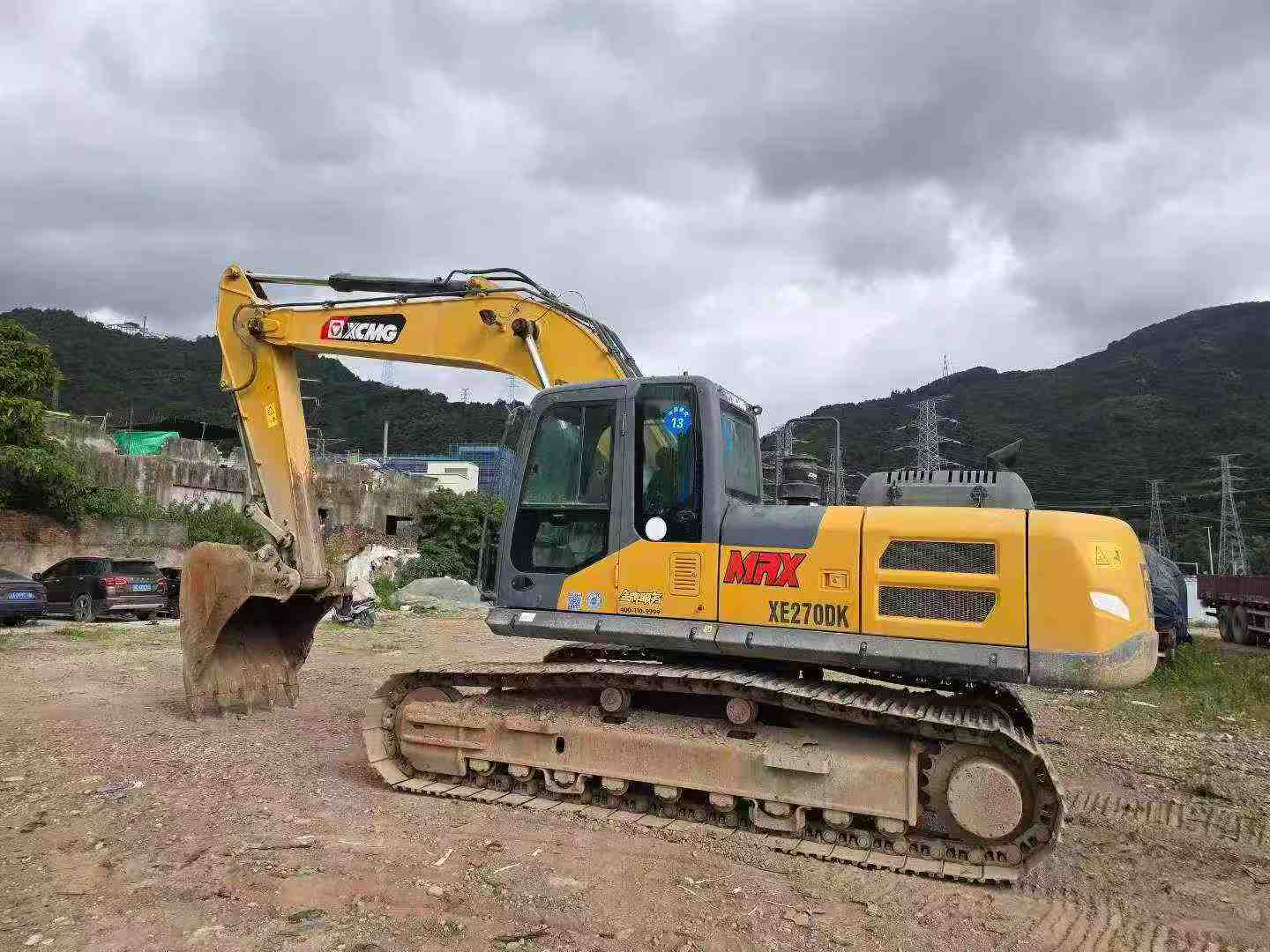 Buy XCMG XE270DK Used Excavator / 9