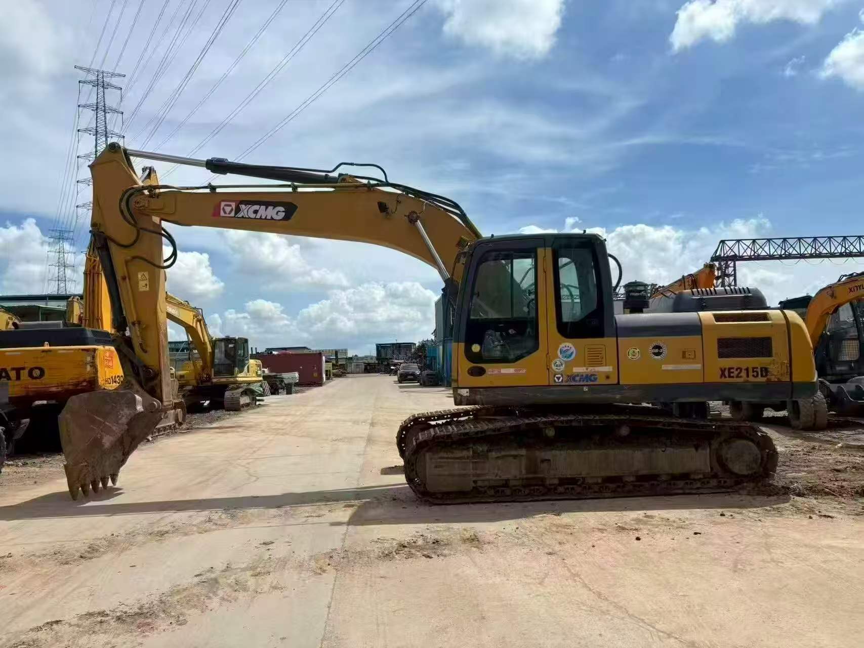Buy XCMG XE200 Used Excavator / 2