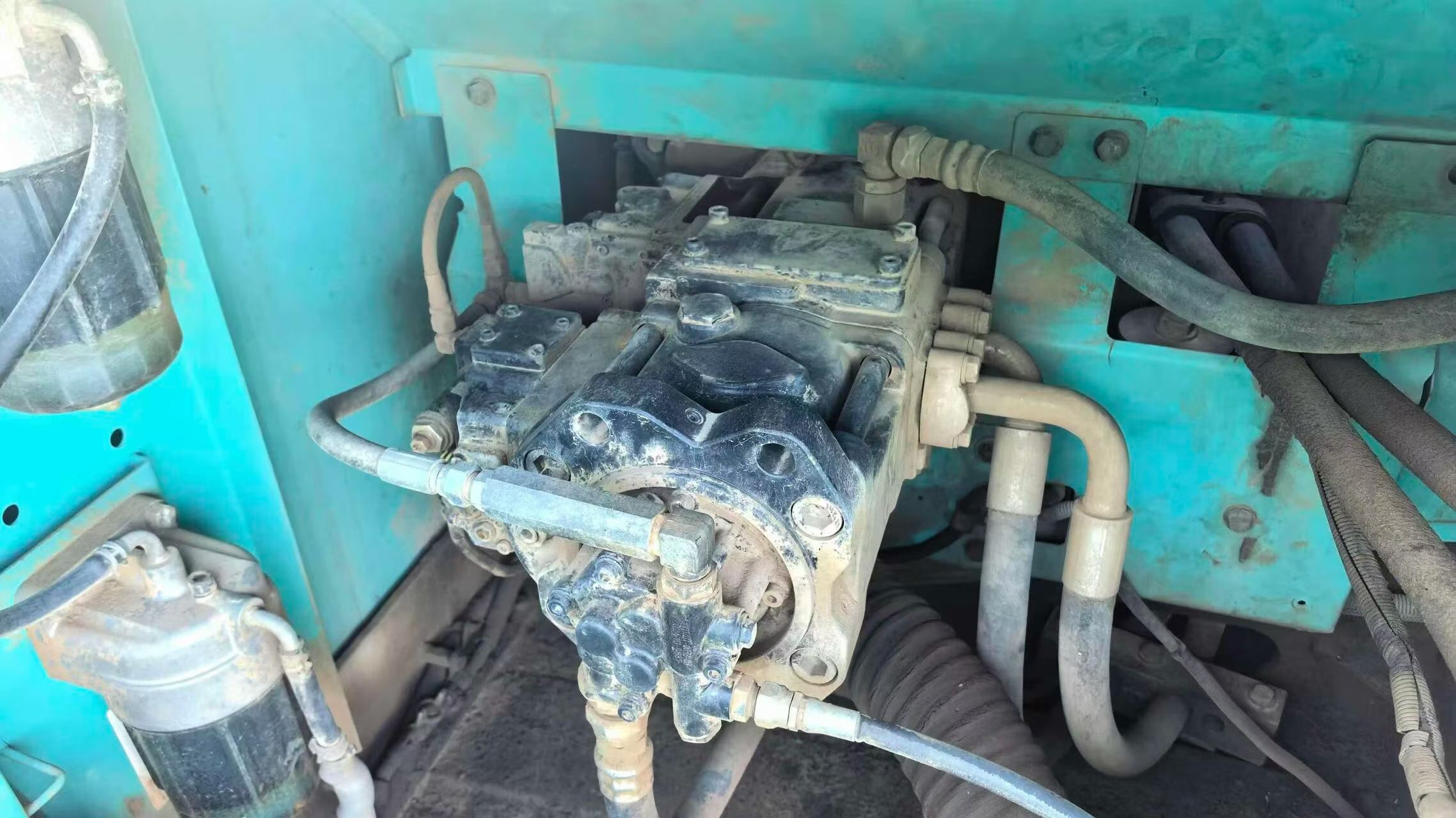 Buy Kobelco SK260 Used Excavator / 3