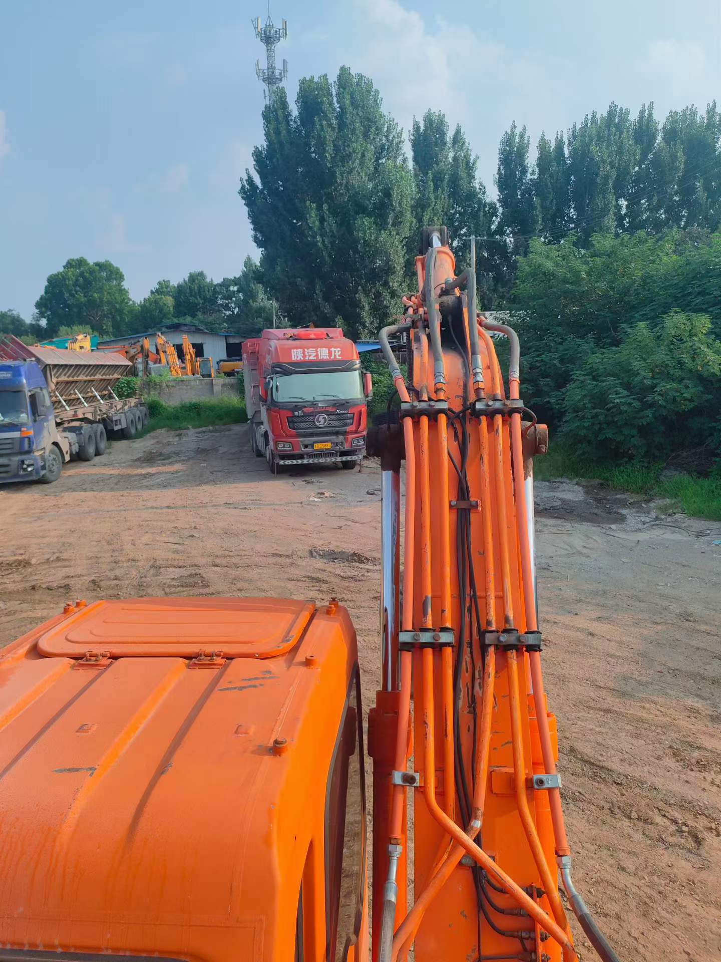 Buy Doosan DH150-7 Used Excavator / 4