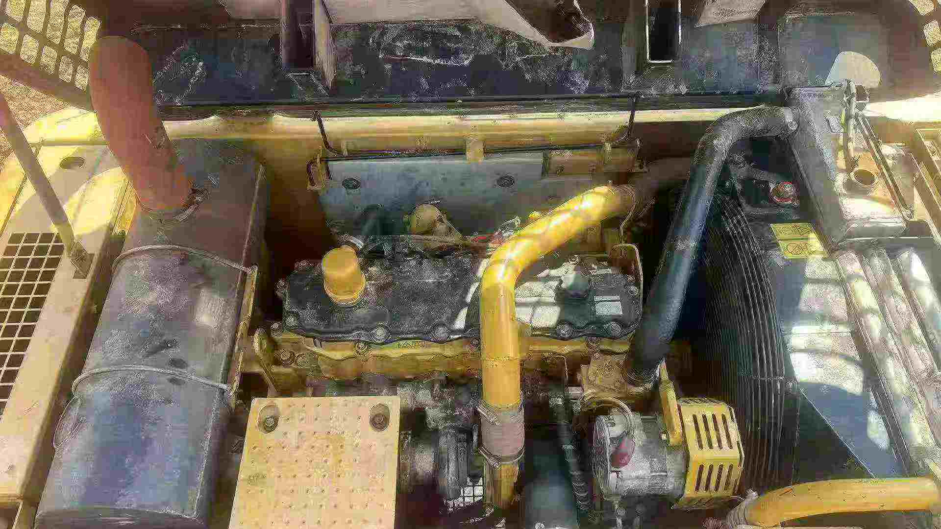 Buy Caterpillar 324D Used Excavator / 4