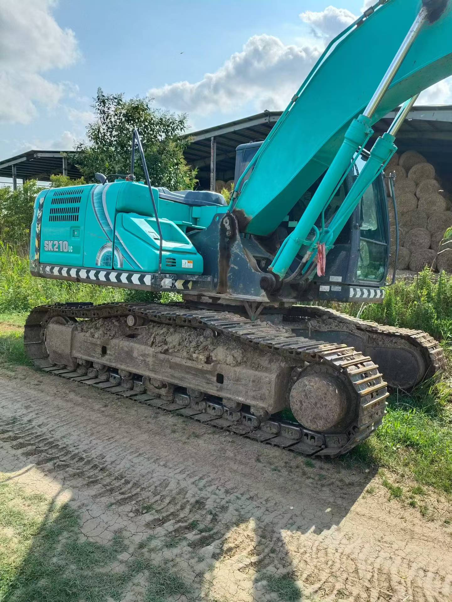 Buy Kobelco SK200-10 Used Excavator / 4