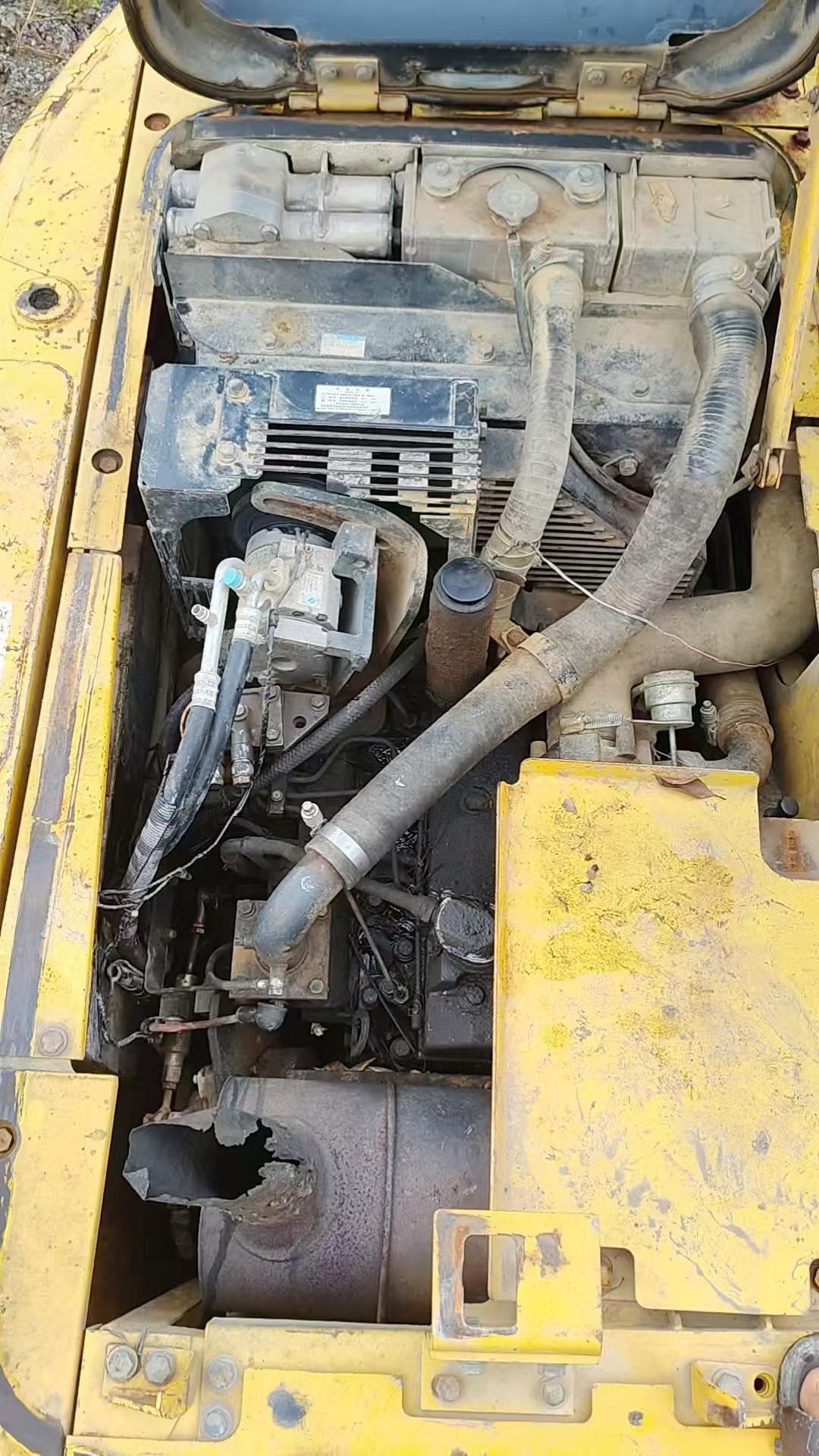 Buy Komatsu PC130-7 Used Excavator / 3